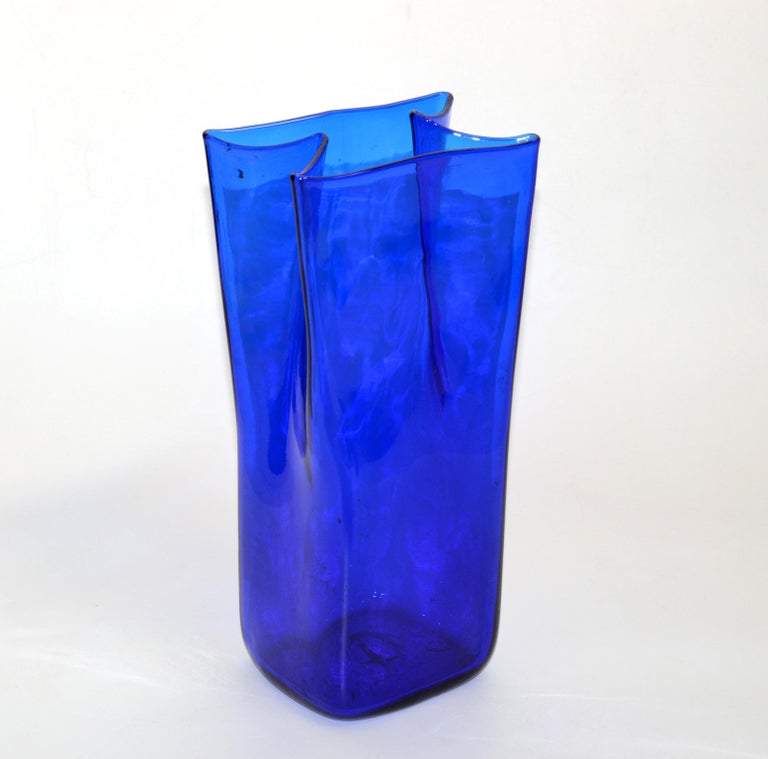 Original Mid-Century Modern Blue Hand Blown Art Glass Vase, Vessel Blenko, 1980 7