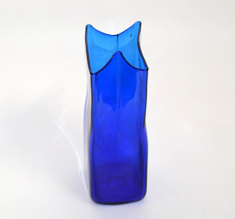 Original Mid-Century Modern Blue Hand Blown Art Glass Vase, Vessel Blenko, 1980 1