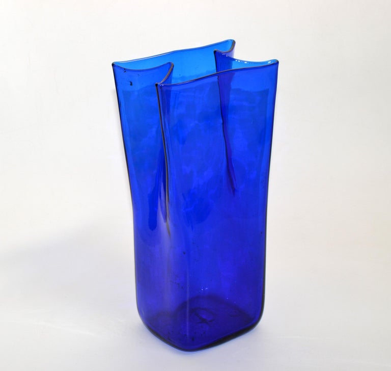 Original Mid-Century Modern Blue Hand Blown Art Glass Vase, Vessel Blenko, 1980 2