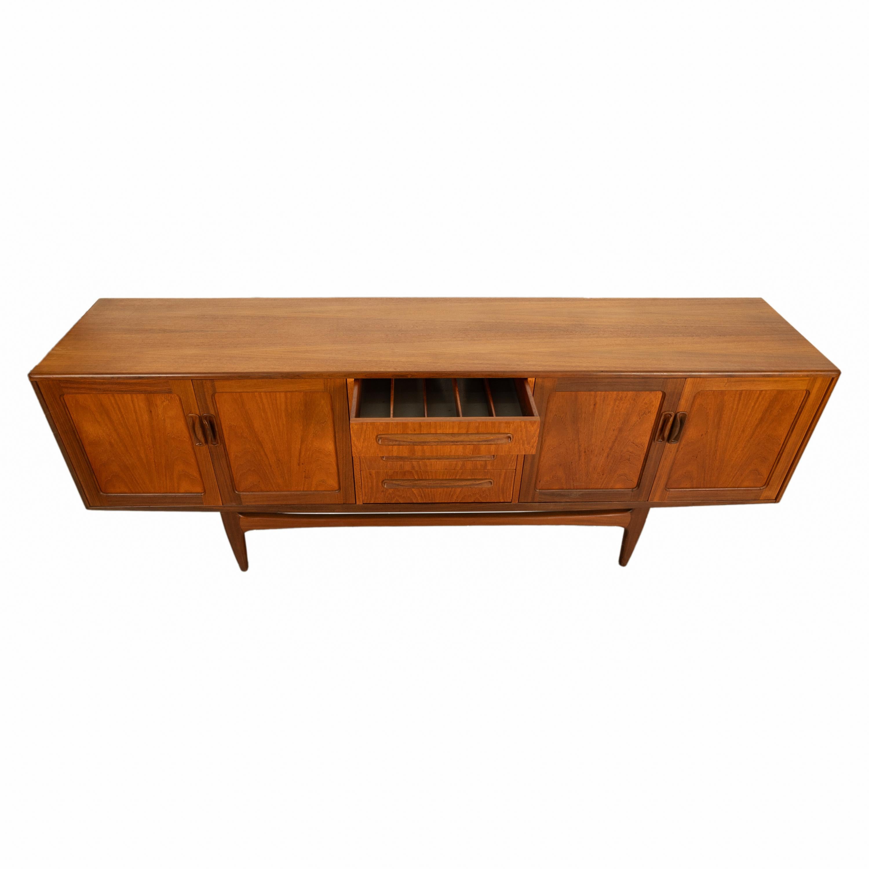 Original Mid Century Modern G Plan Teak Fresco Long 4 Door Drawer Credenza 1966 For Sale 1
