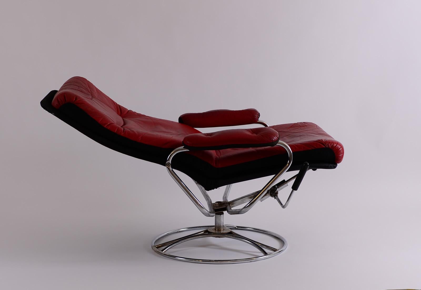 Hand-Crafted Original Mid-Century Modern Predecessor of the Ekornes Stressless Lounge Chair For Sale