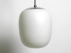 Original lampe suspendue en verre XL Wagenfeld de style moderniste du milieu du siècle, modèle "Düren".