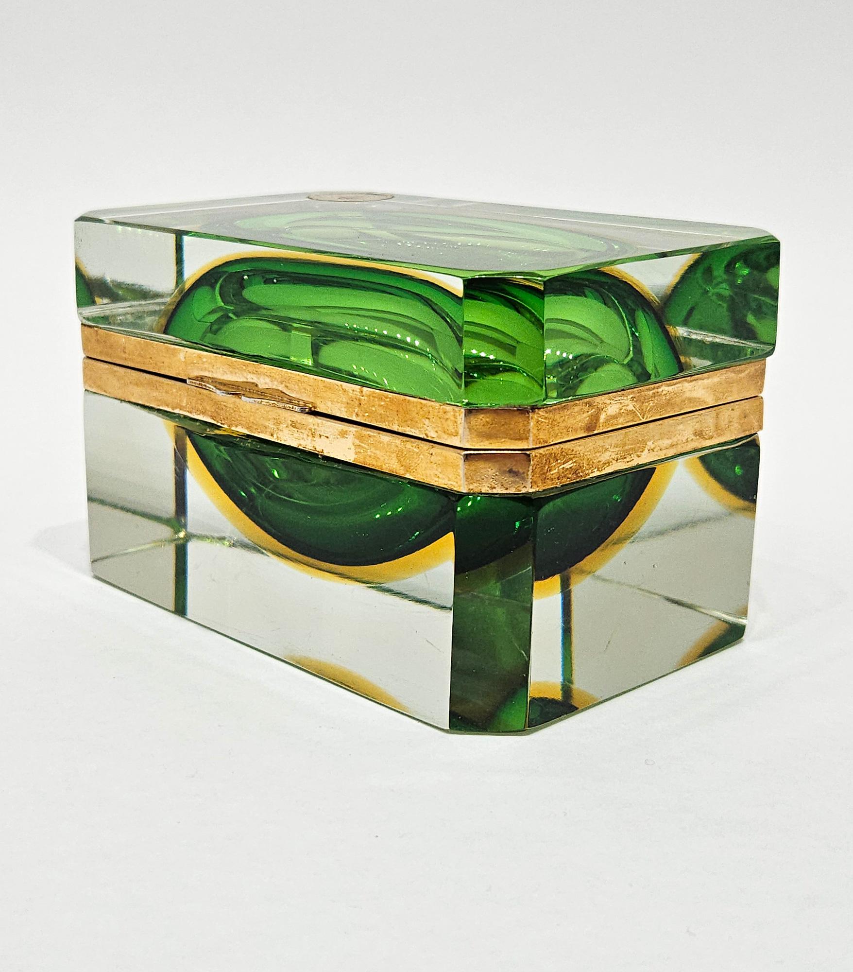Original Mid Century Murano Glass Sommerso Box, Bucella Cristalli, Italy c. 1960 For Sale 4