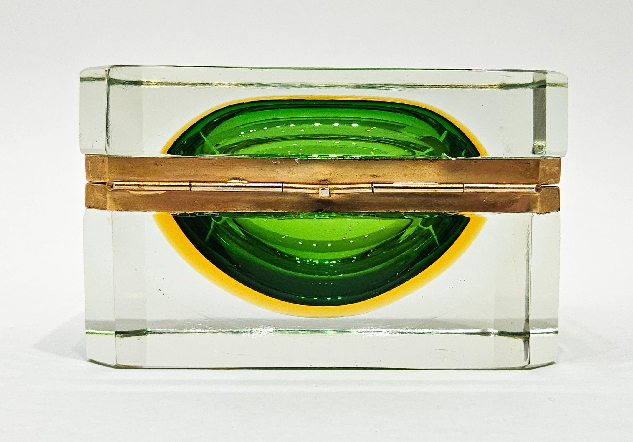 Original Mid Century Murano Glass Sommerso Box, Bucella Cristalli, Italy c. 1960 For Sale 7
