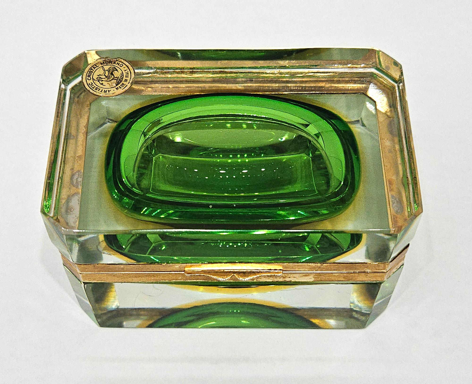 Italian Original Mid Century Murano Glass Sommerso Box, Bucella Cristalli, Italy c. 1960 For Sale