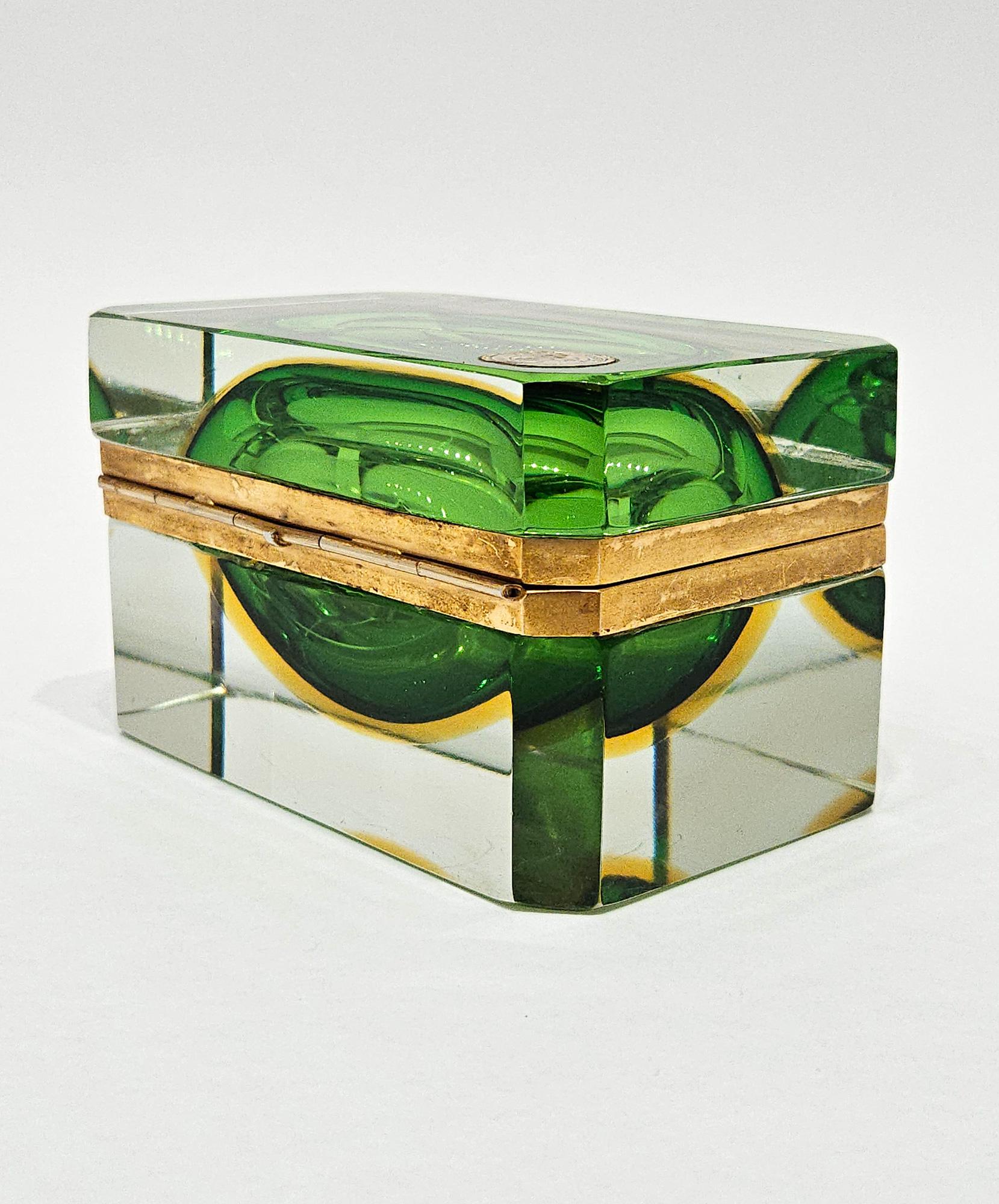 Art Glass Original Mid Century Murano Glass Sommerso Box, Bucella Cristalli, Italy c. 1960 For Sale