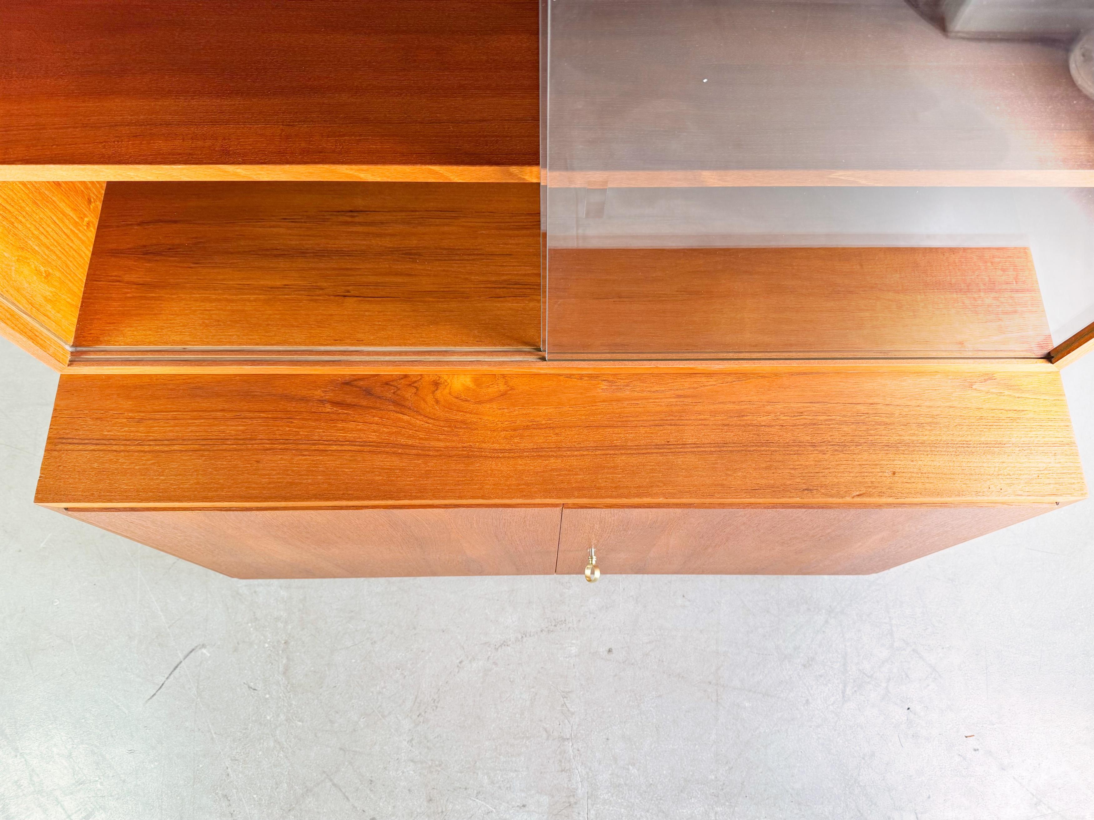 Original Mid Century Schrank Anrichte WK Möbel Georg Satink Teak en vente 3