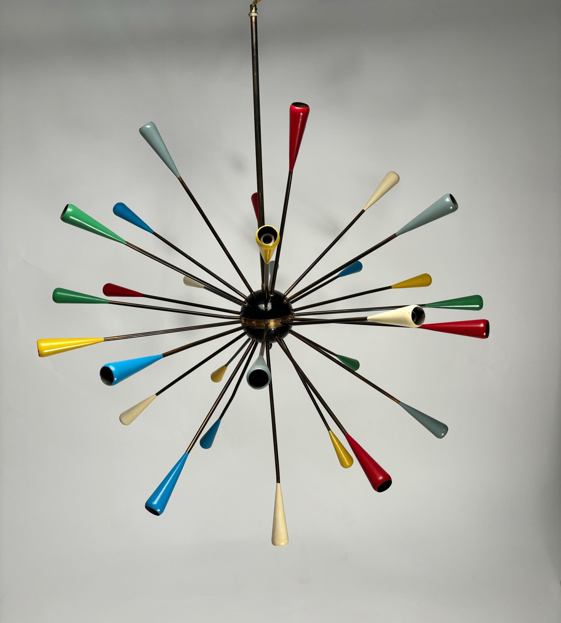 Original Sputnik-Kronleuchter aus der Jahrhundertmitte von Stilnovo, Italien 1950er Jahre (Moderne der Mitte des Jahrhunderts) im Angebot