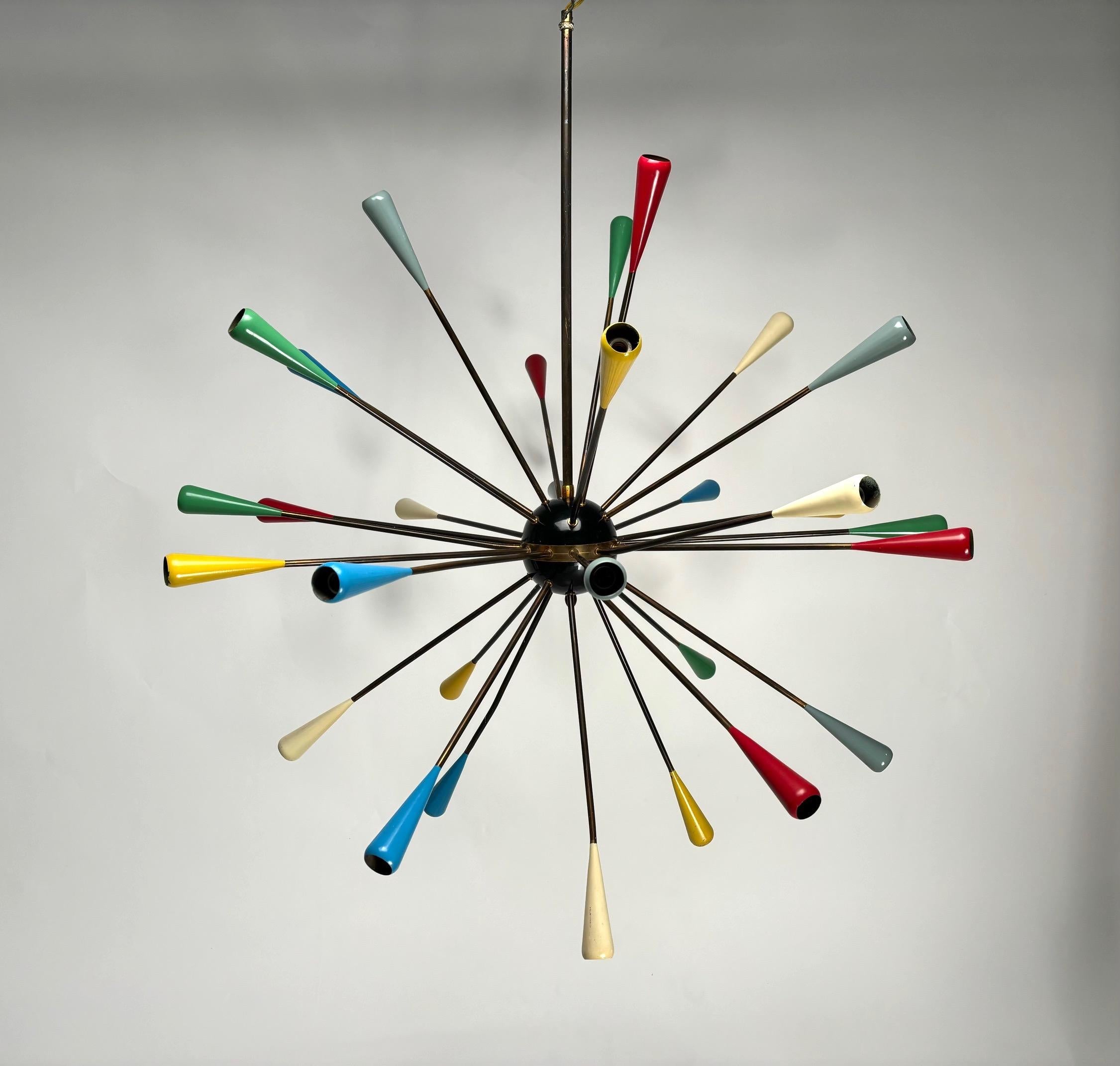 Original Sputnik-Kronleuchter aus der Jahrhundertmitte von Stilnovo, Italien 1950er Jahre im Zustand „Gut“ im Angebot in Argelato, BO