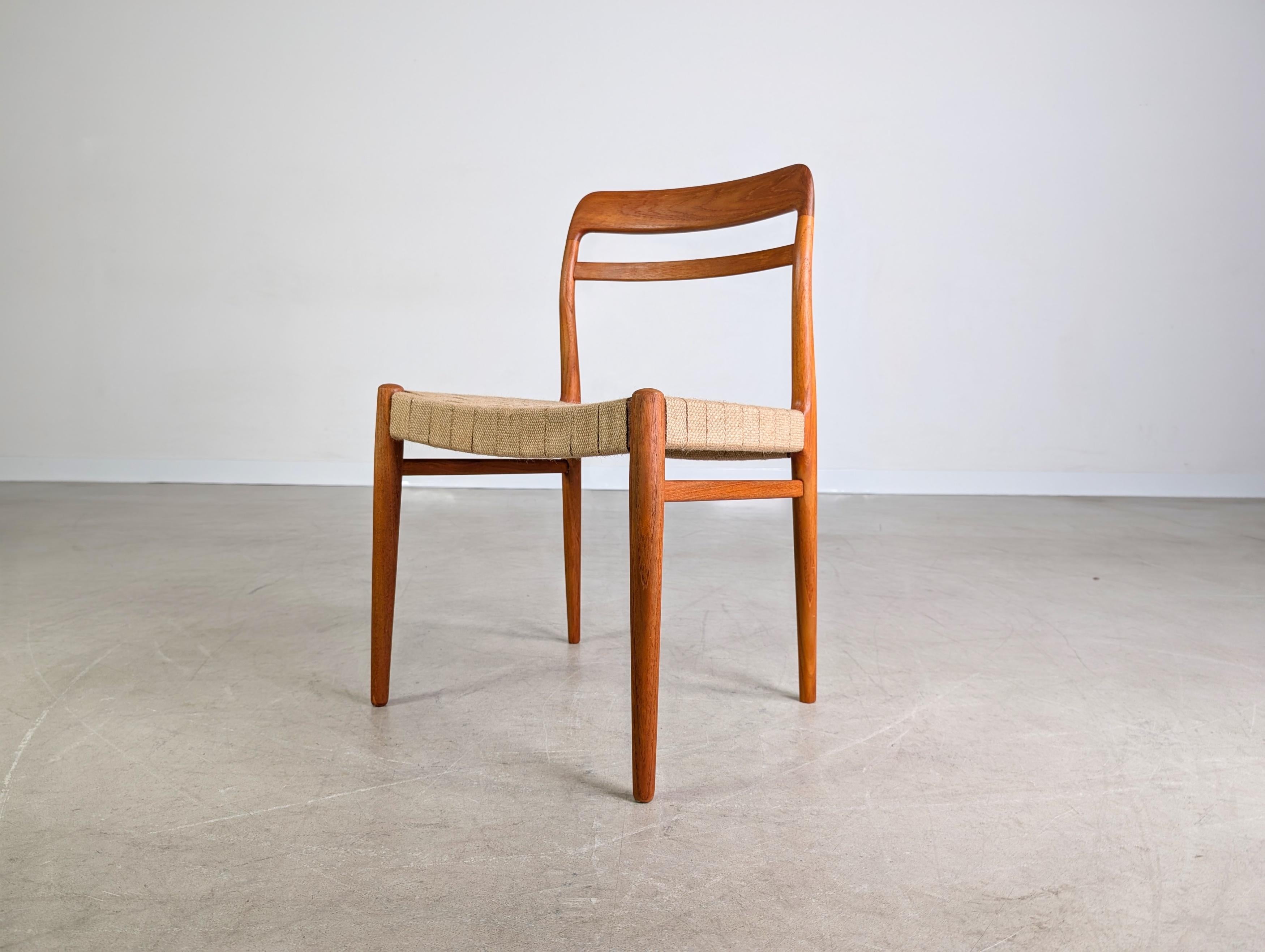 Stuhl originale di metà secolo Gustav Bahus Alf Aarseth Vintage design In condizioni buone in vendita a Berlin, DE