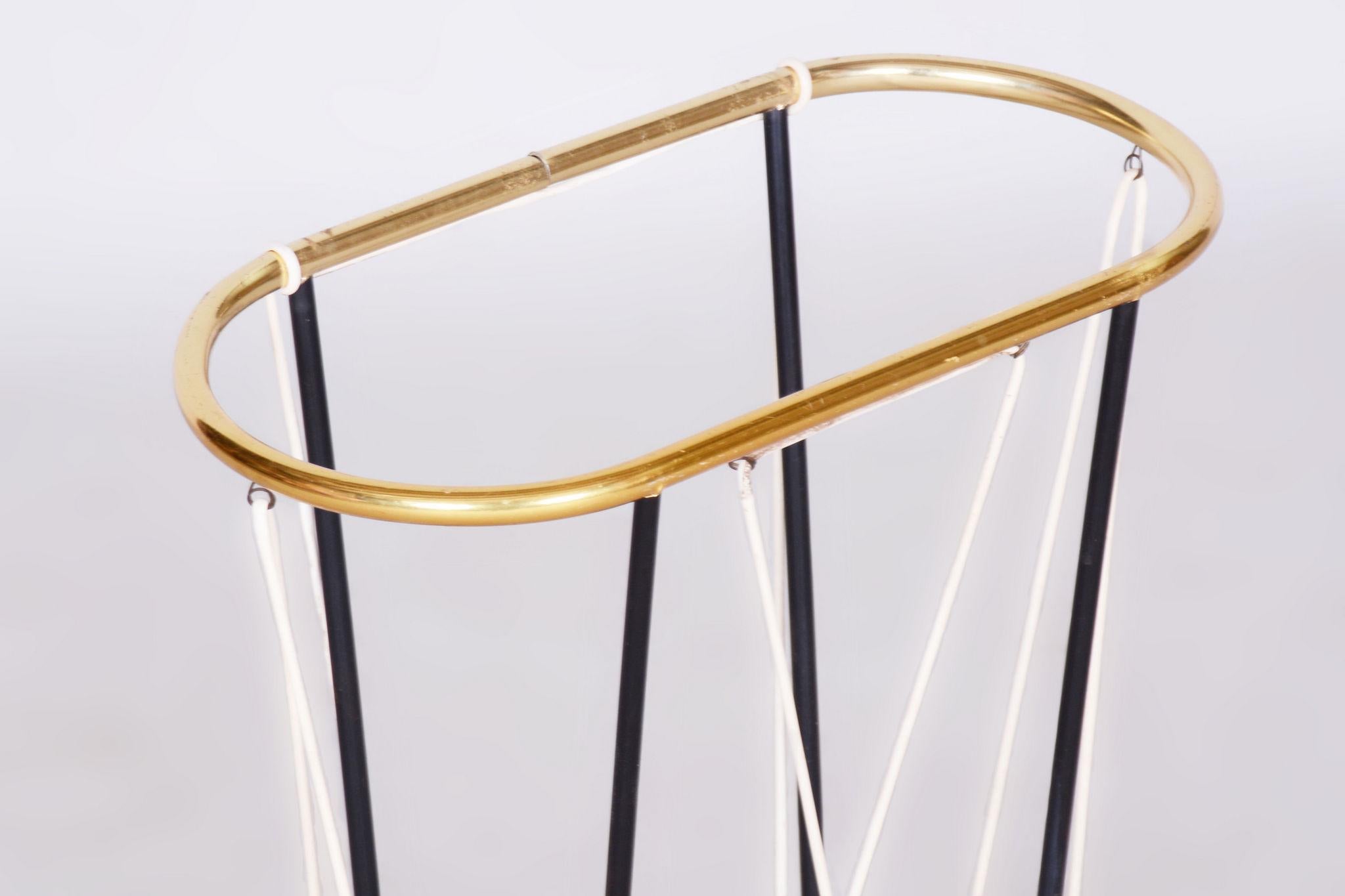 Milieu du XXe siècle Porte-parapluies original du milieu du siècle, métal, bien conservé, tchèque, années 1950 en vente