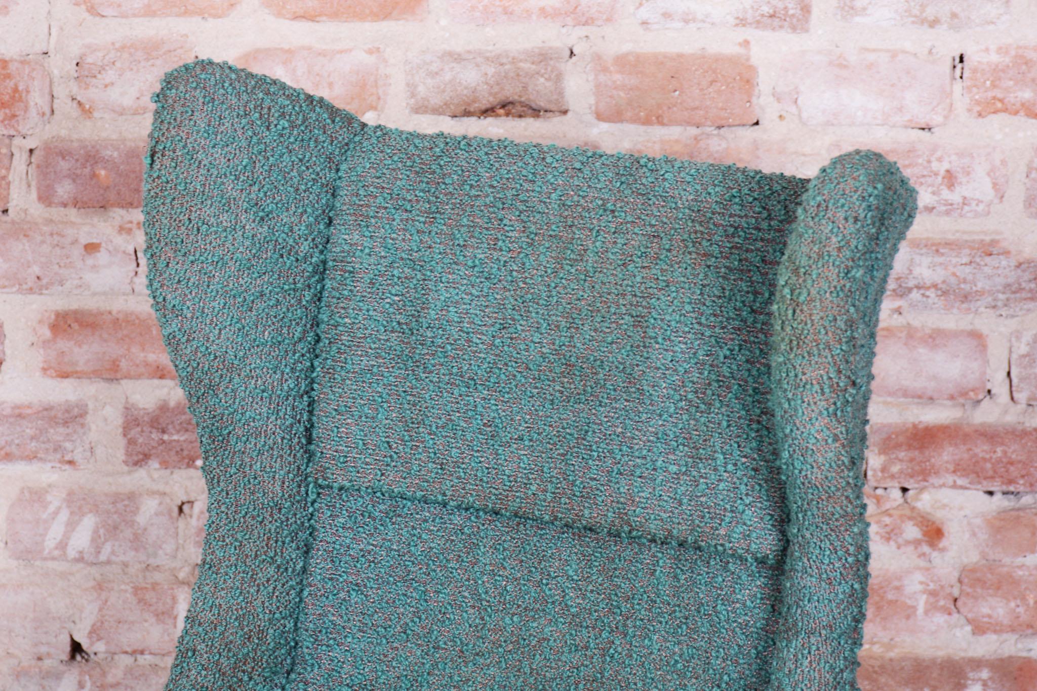Original Mid-Century Wingchair, by Miroslav Navratil, Fiberglass, Czech, 1960s For Sale 1