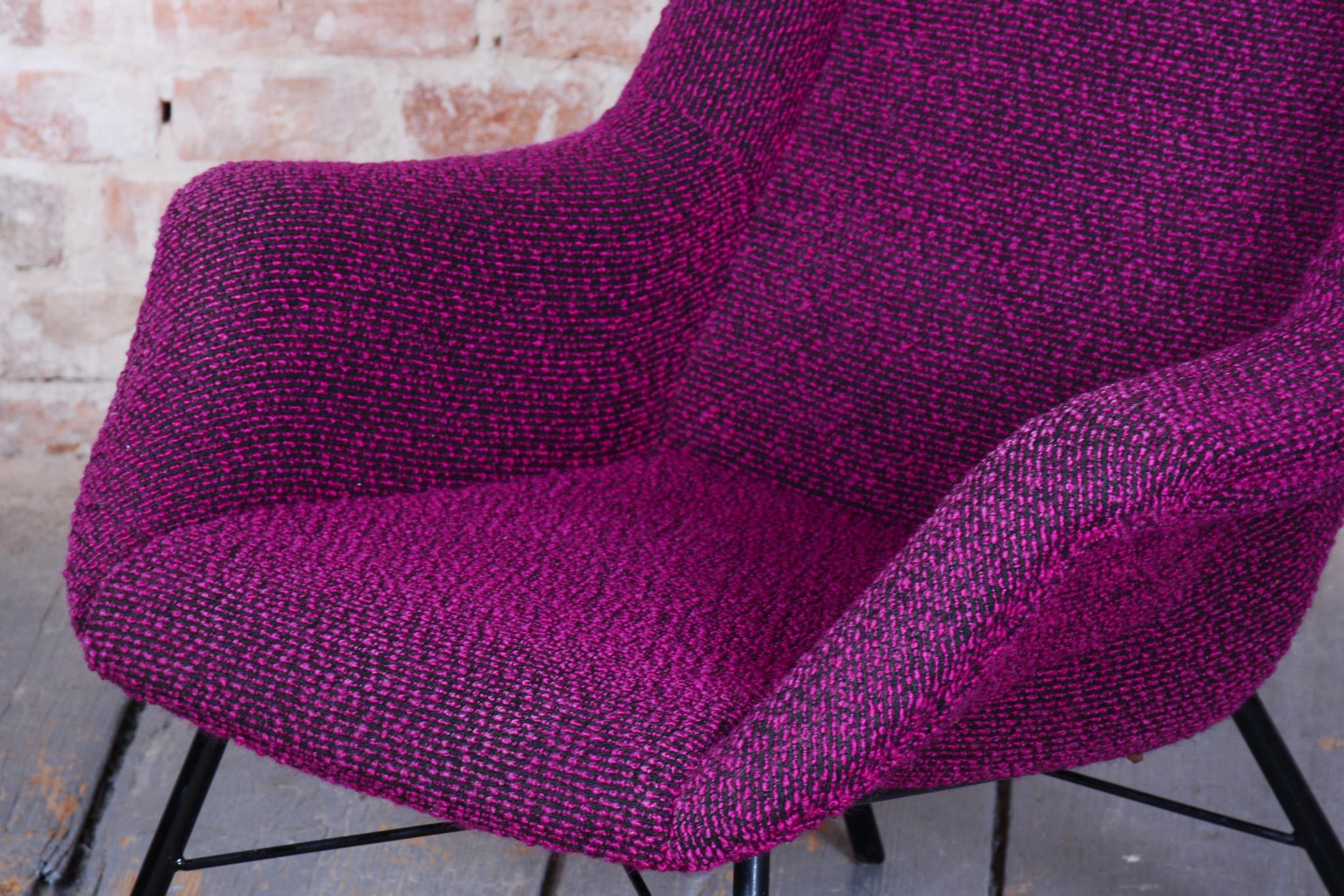 Original Mid-Century Wingchair, Miroslav Navratil, Plastic Fiber, Czech, 1950s For Sale 1