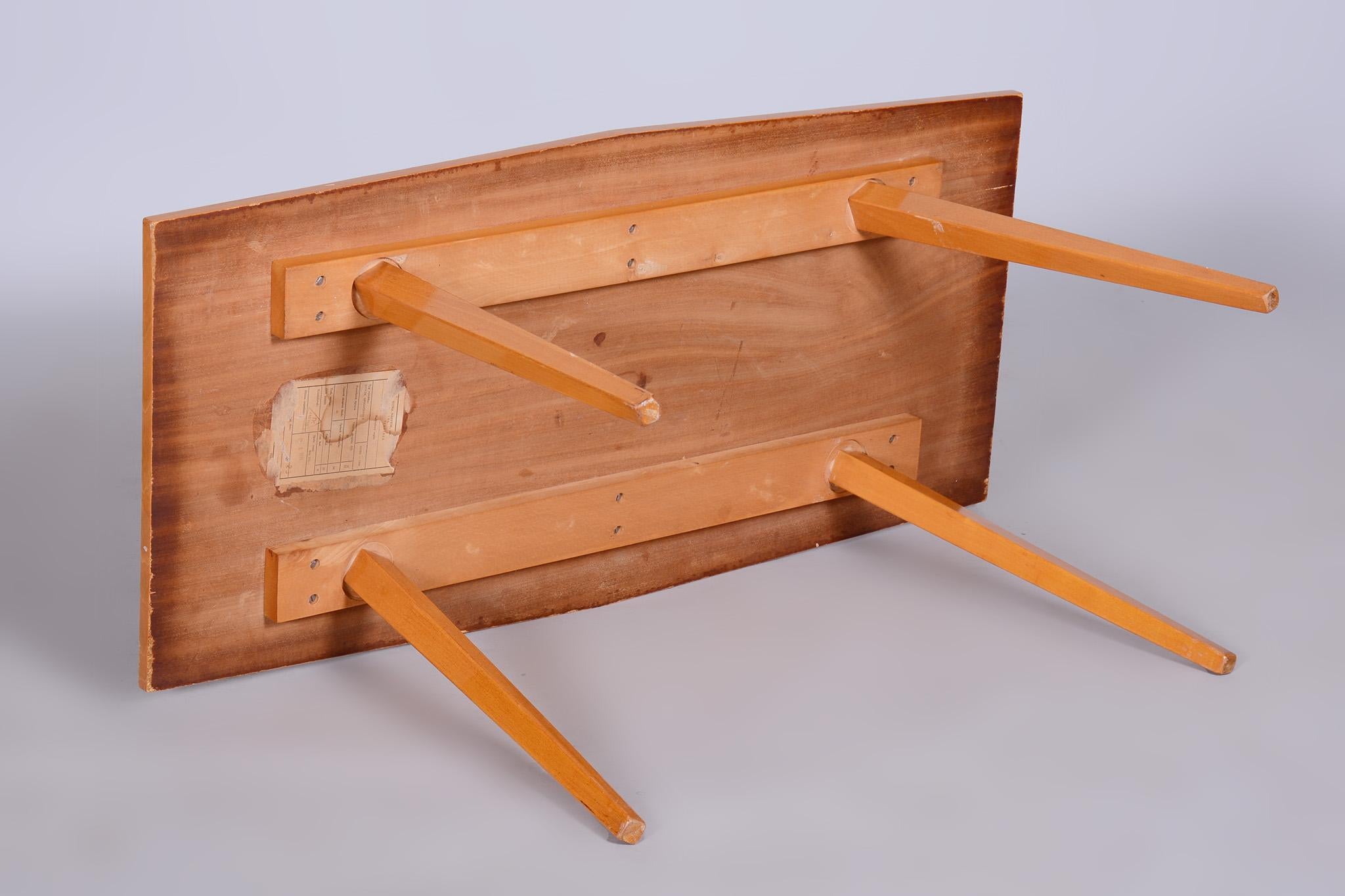 Mid-Century Modern Table basse originale du milieu du siècle par Tatra Pravenec, Tchécoslovaquie, années 1960 en vente