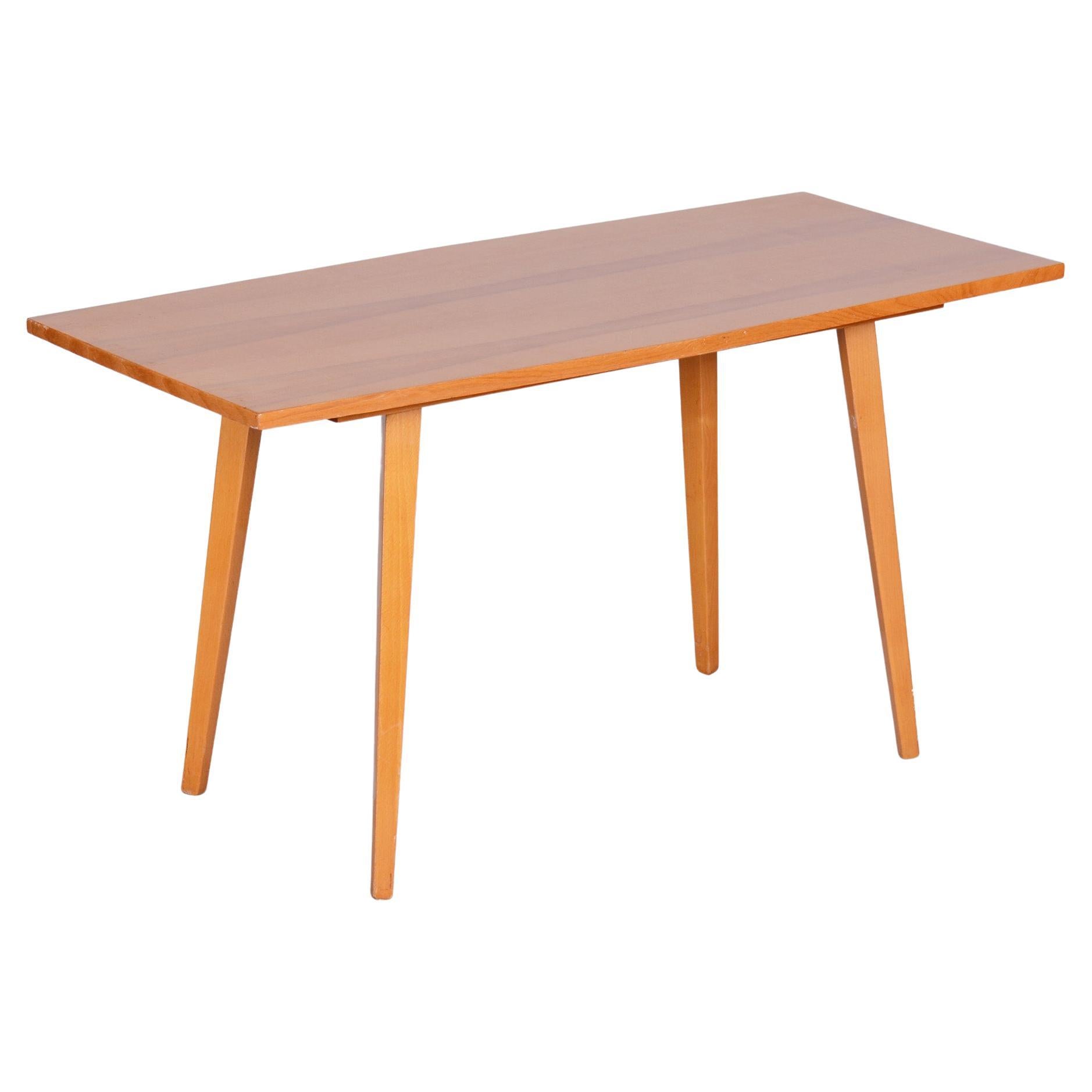 Table basse originale du milieu du siècle par Tatra Pravenec, Tchécoslovaquie, années 1960