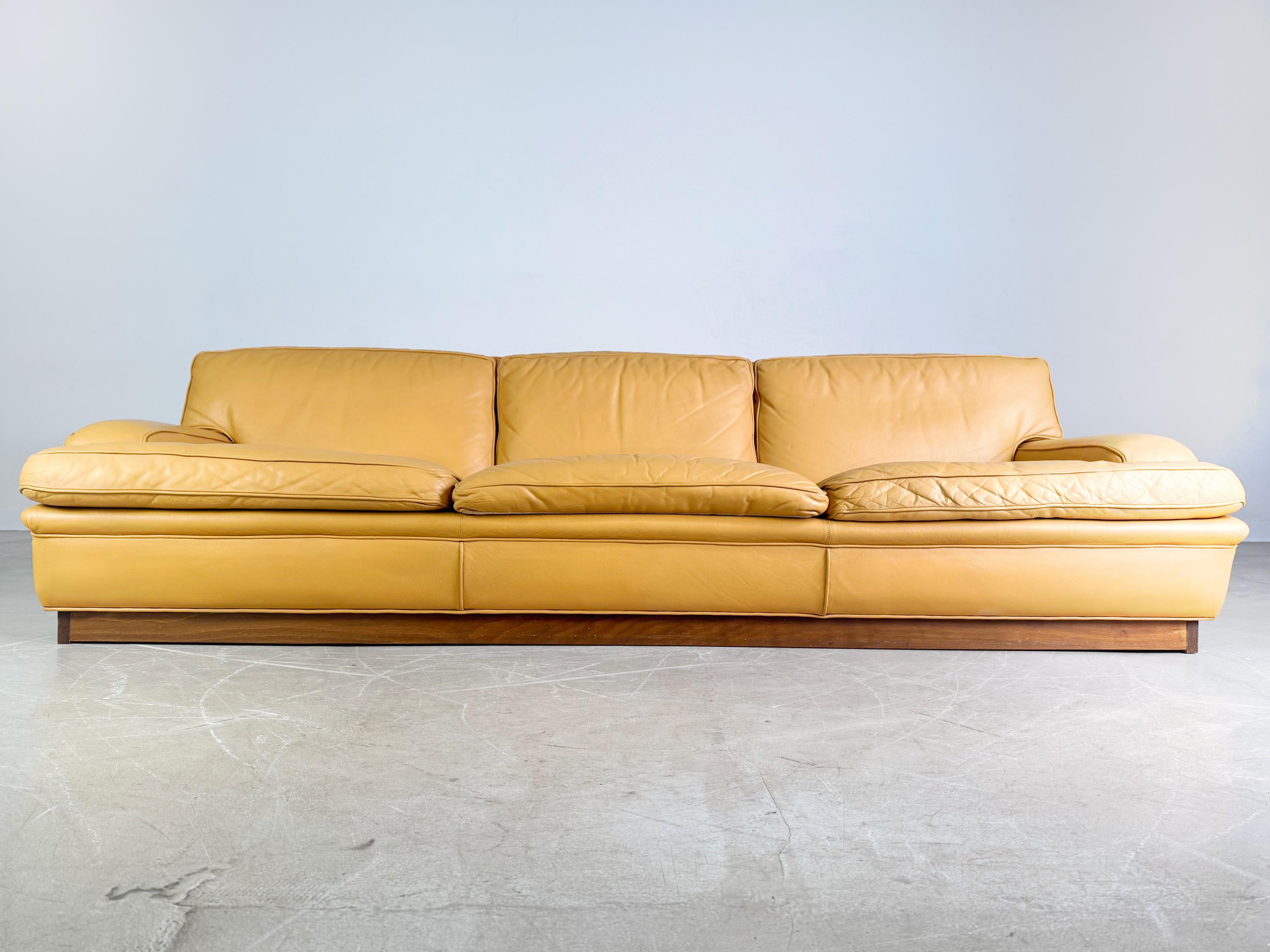 Mid-Century Modern Original Midcentury Dreisitzer Sofa Couch Arne Norell Mexico Leder For Sale