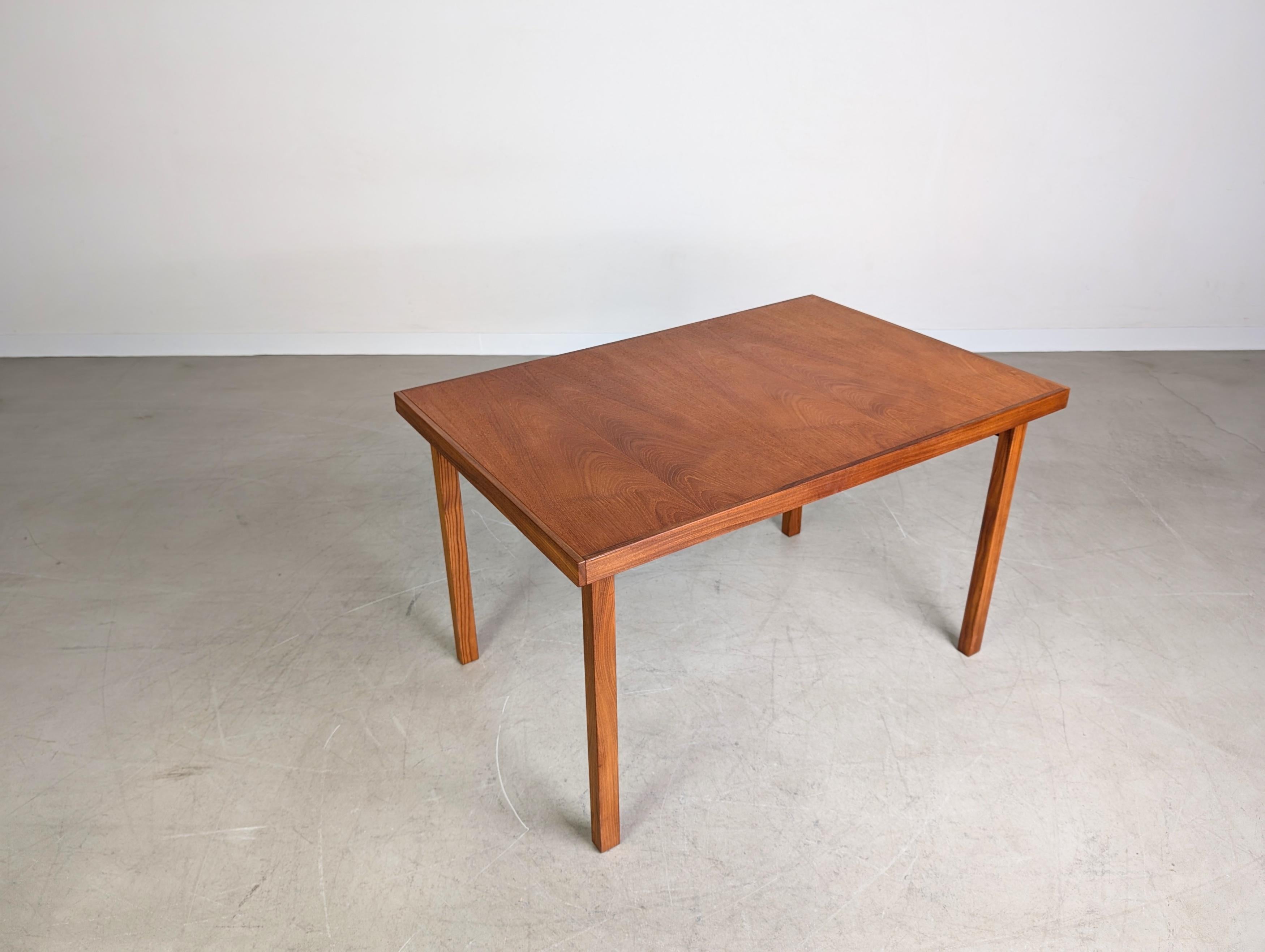 Metà XX secolo Esstisch originale di metà secolo Asko Finnland Pippo Teak ausziehbar in vendita