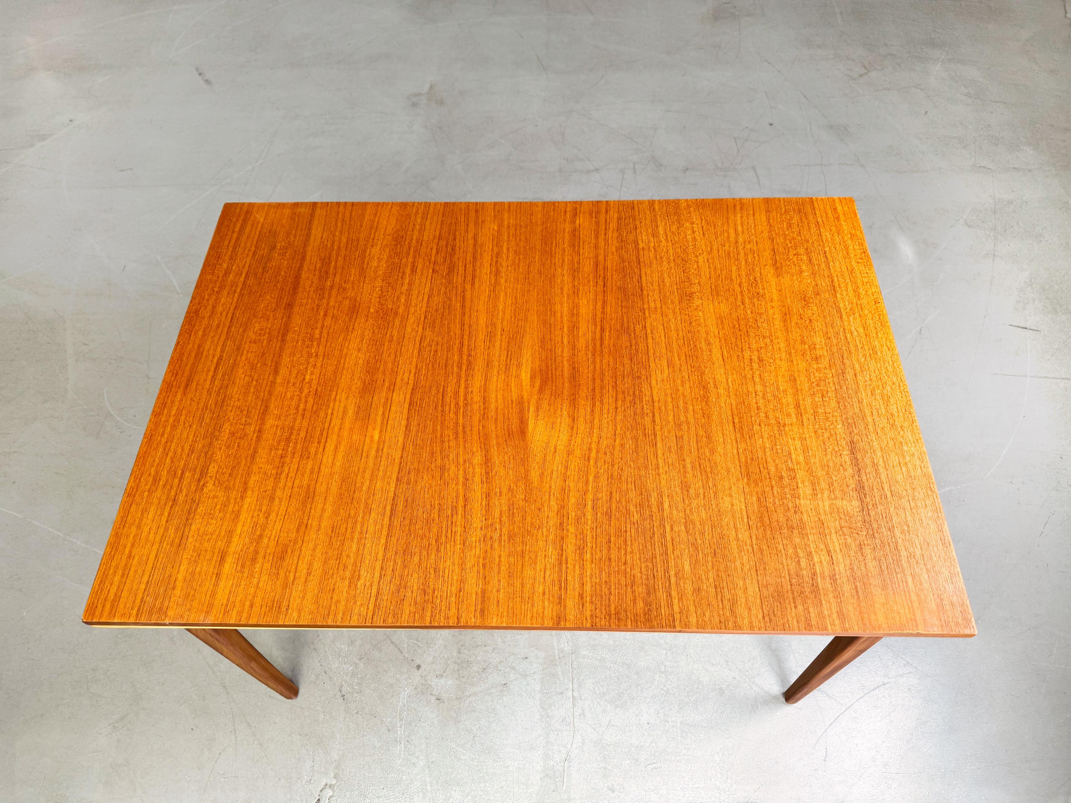 Milieu du XXe siècle Original Midcentury Esstisch Lübke Teak 1960er ausziehbar Tisch en vente