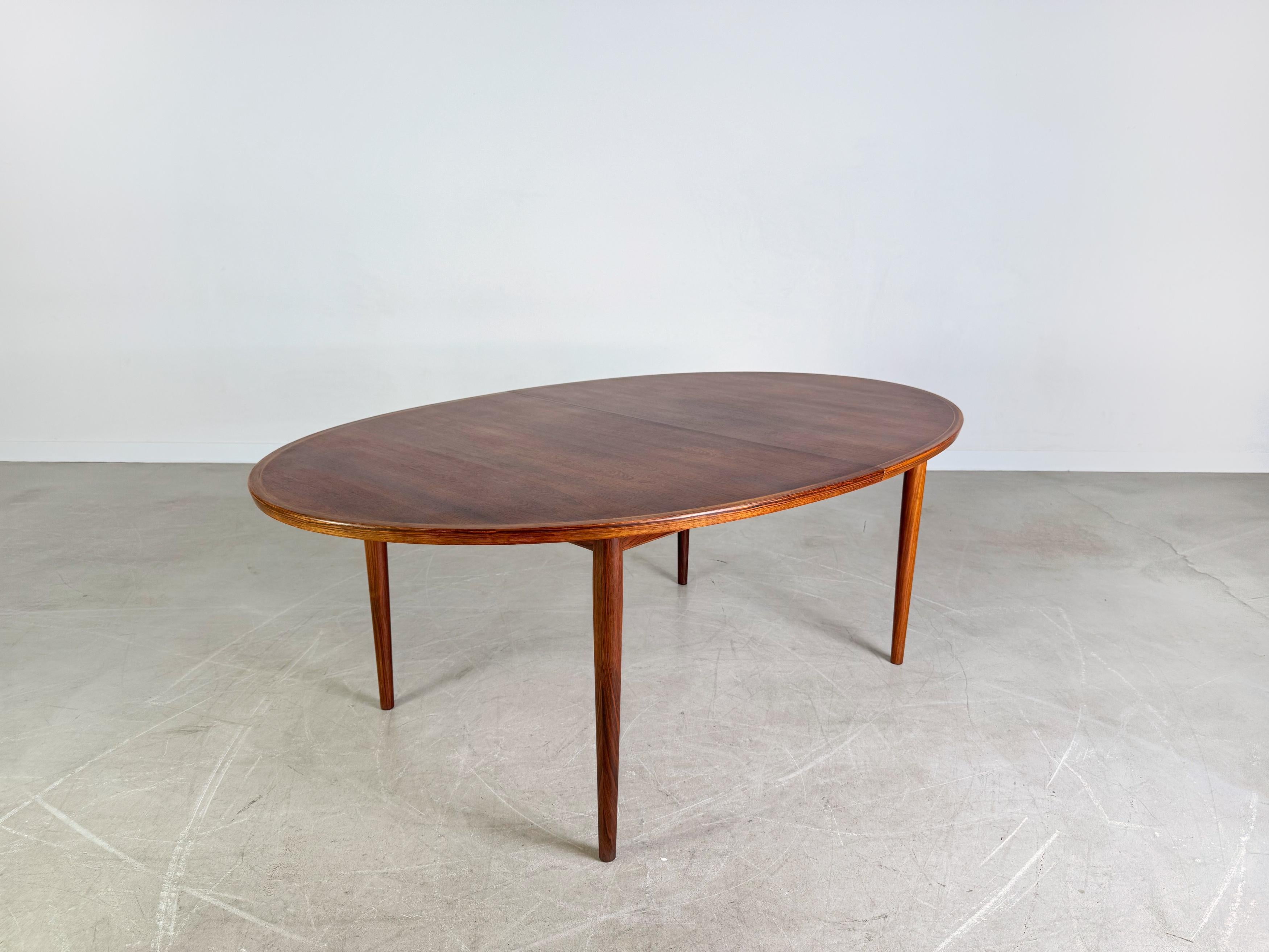 Teck Original Midcentury Esstisch teak oval Vintage Tisch 1960s Design en vente