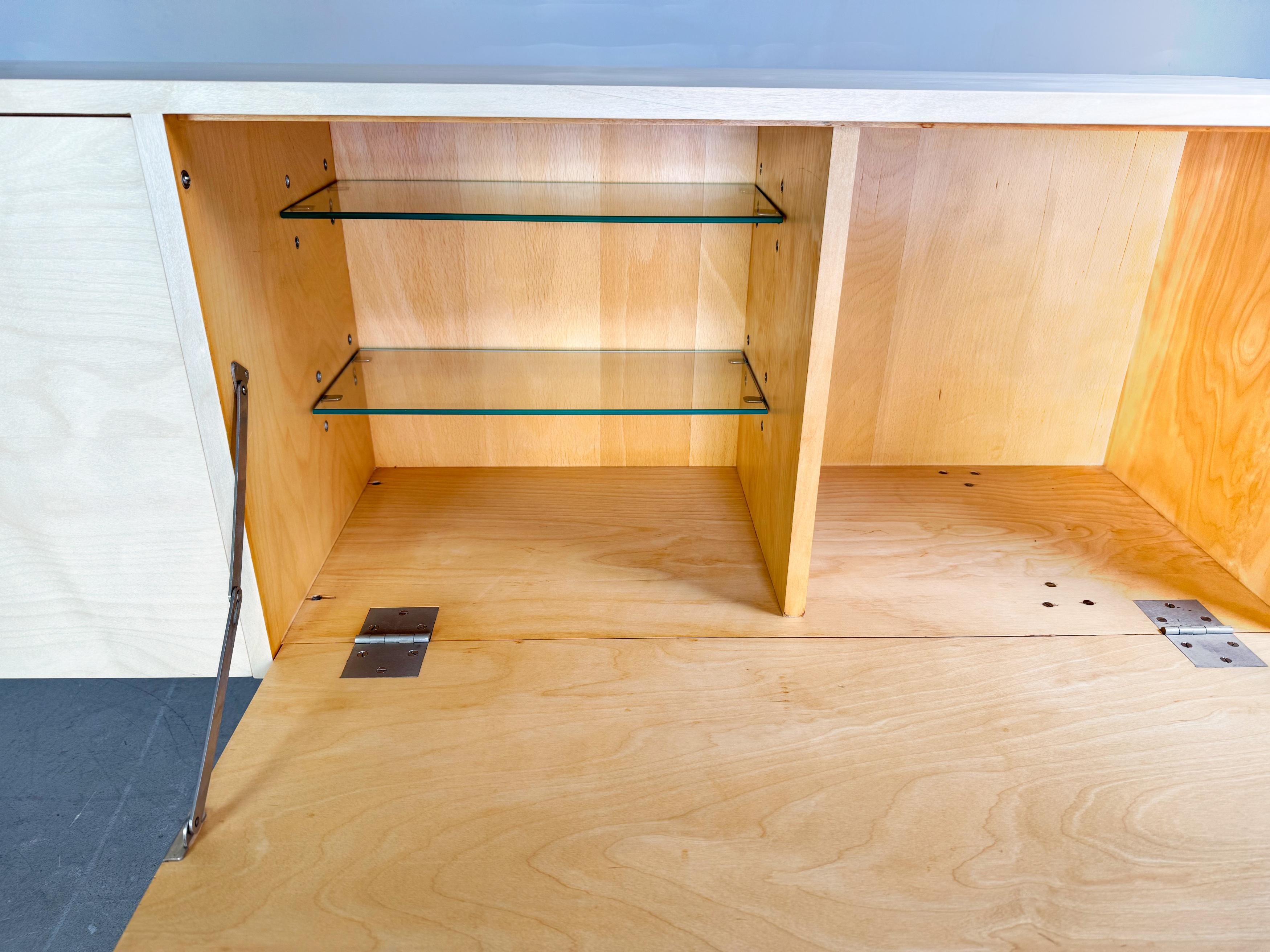 Credenza originale di metà secolo Florence Knoll 1950 Ahorn Knoll Intenational in vendita 1