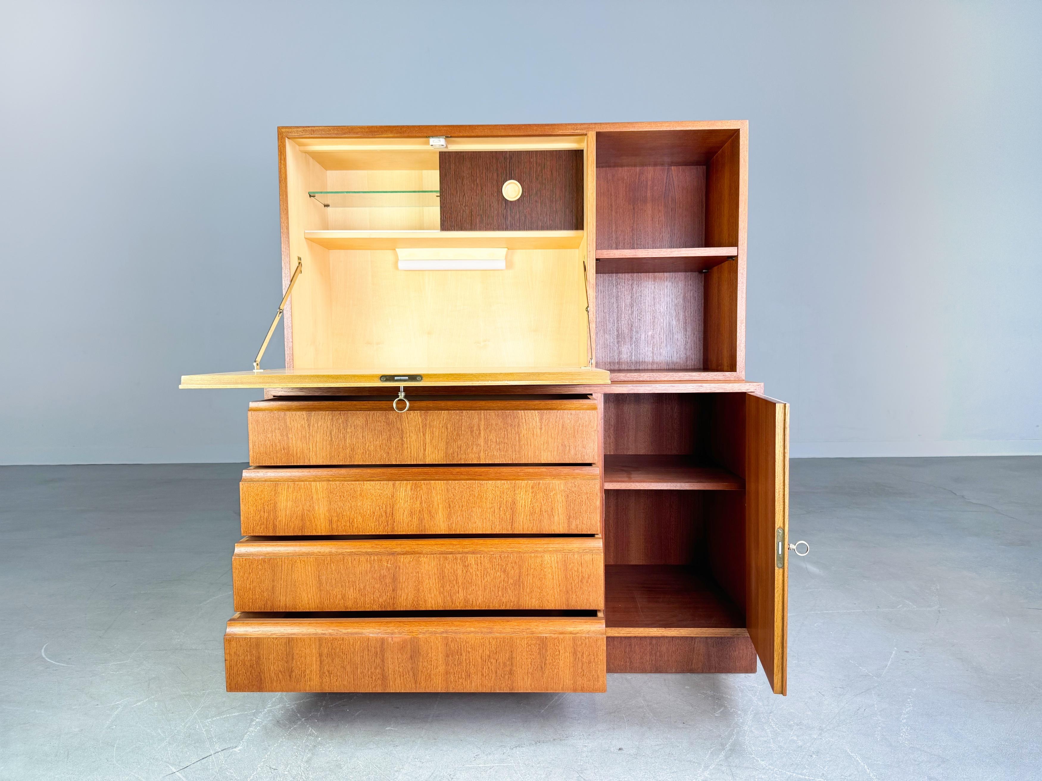 Tedesco Originale Georg Satink Kommode Sekretär WK Möbel Teak del Medioevo in vendita