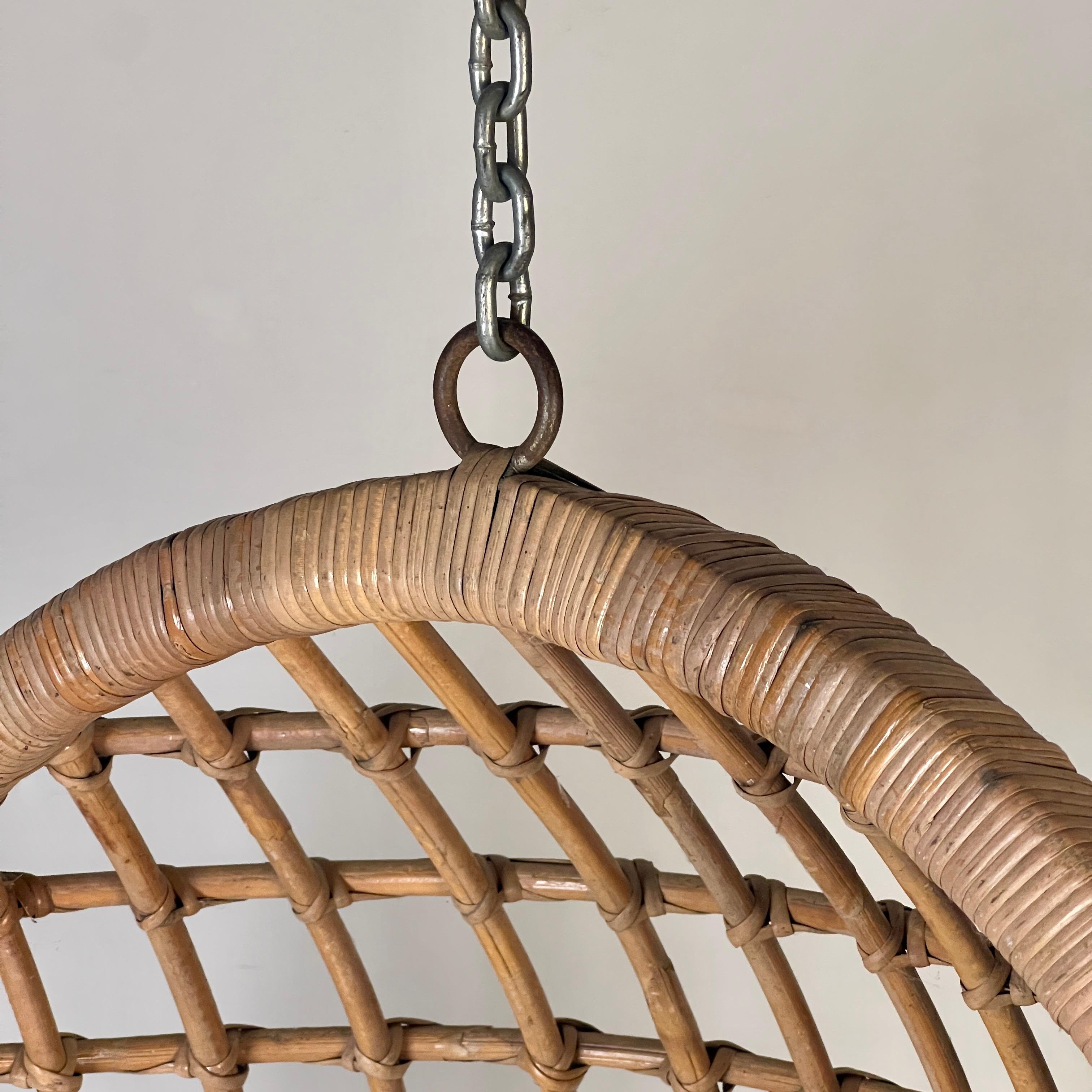 Original Midcentury Hanging Bamboo Egg Chair In Good Condition In London, GB