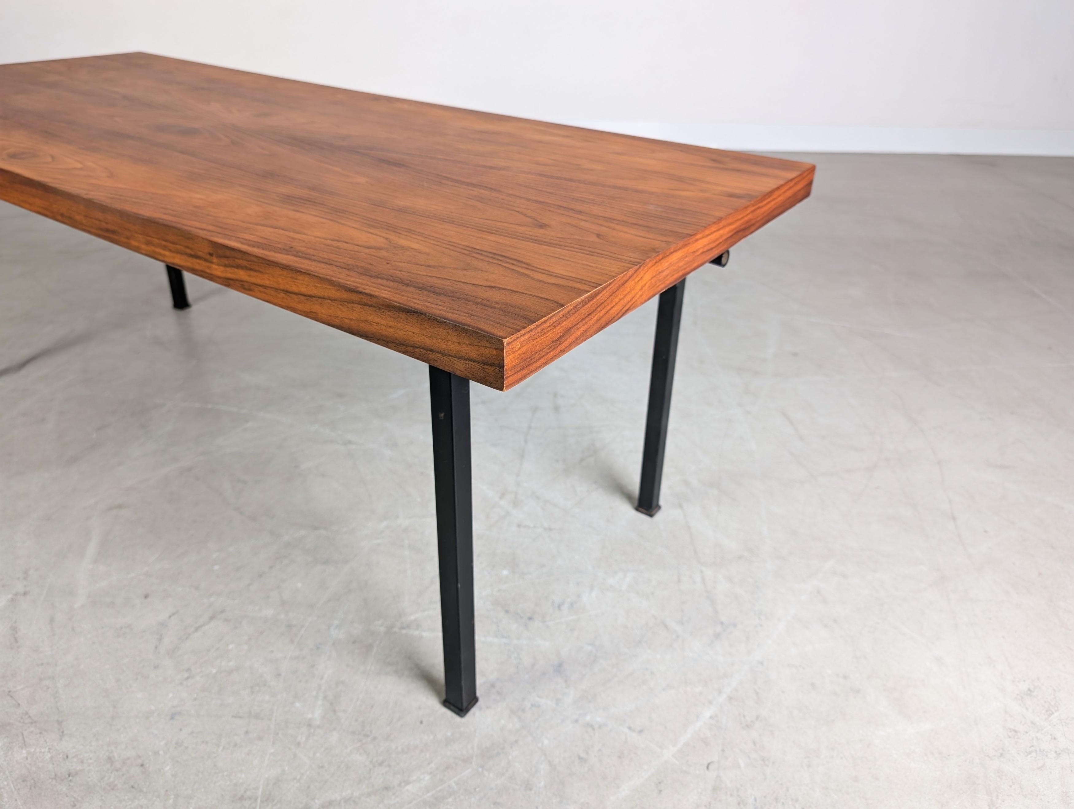 Metallo Couchtisch Esstisch Vintage Originale Midcentury höhenverstellbarer in vendita