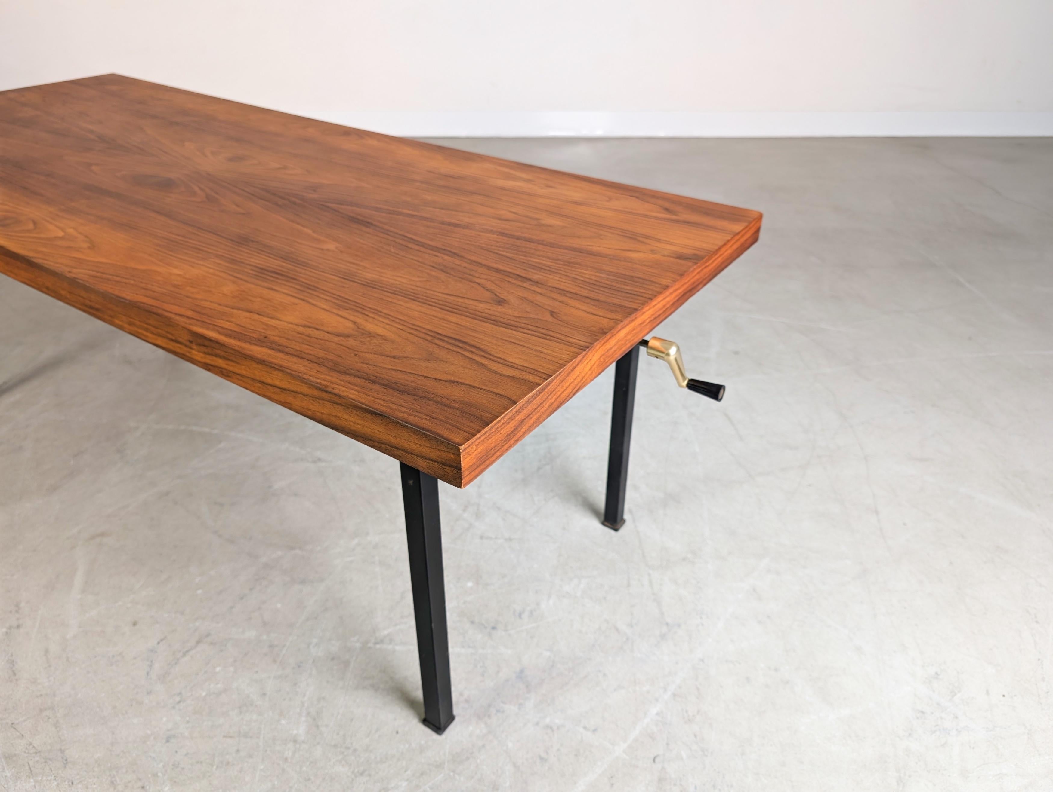 Couchtisch Esstisch Vintage Originale Midcentury höhenverstellbarer in vendita 1