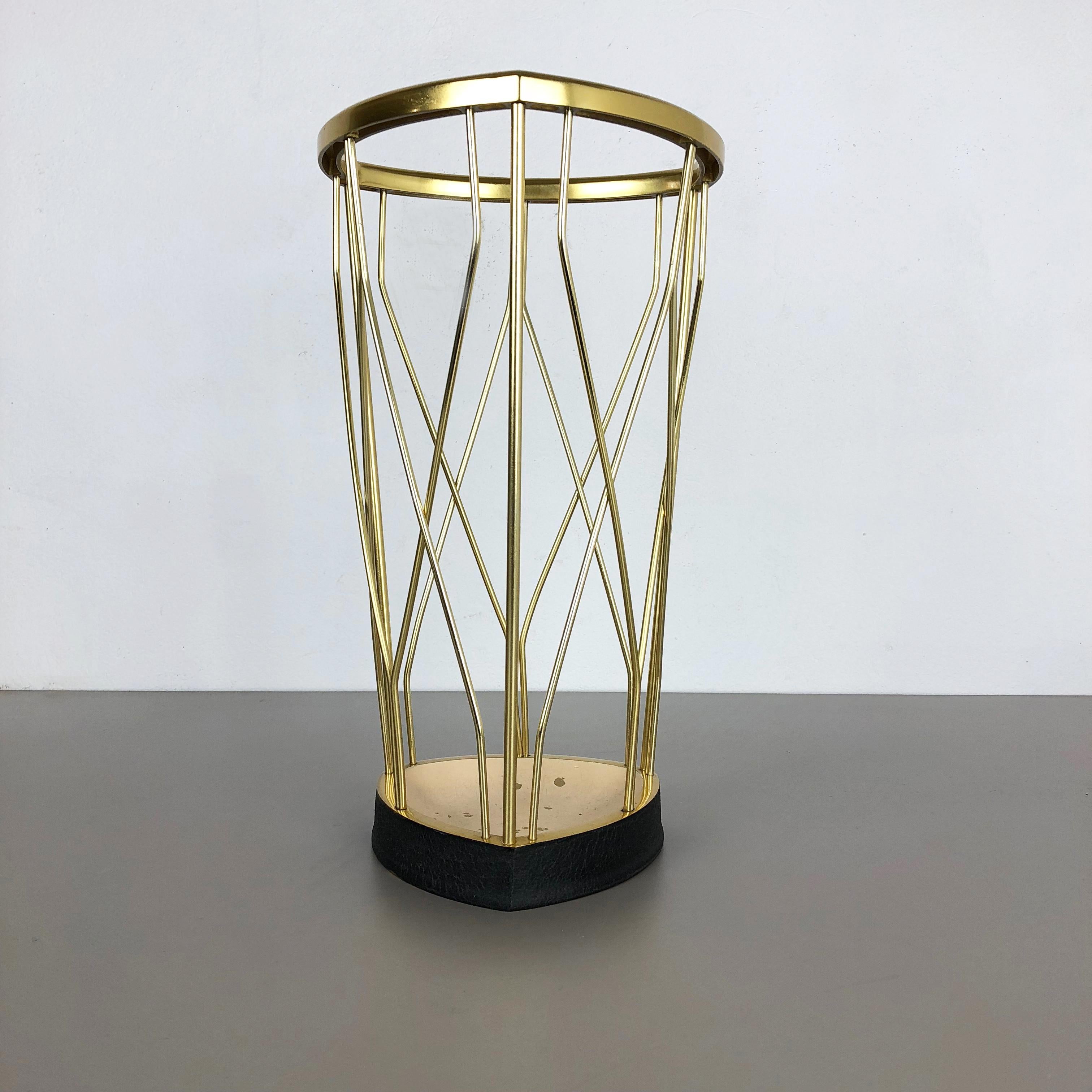 Original Midcentury Metal Brass Modernist Bauhaus Umbrella Stand, Germany, 1950s In Good Condition In Kirchlengern, DE