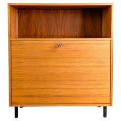 Wood Commodes and Chests of Drawers