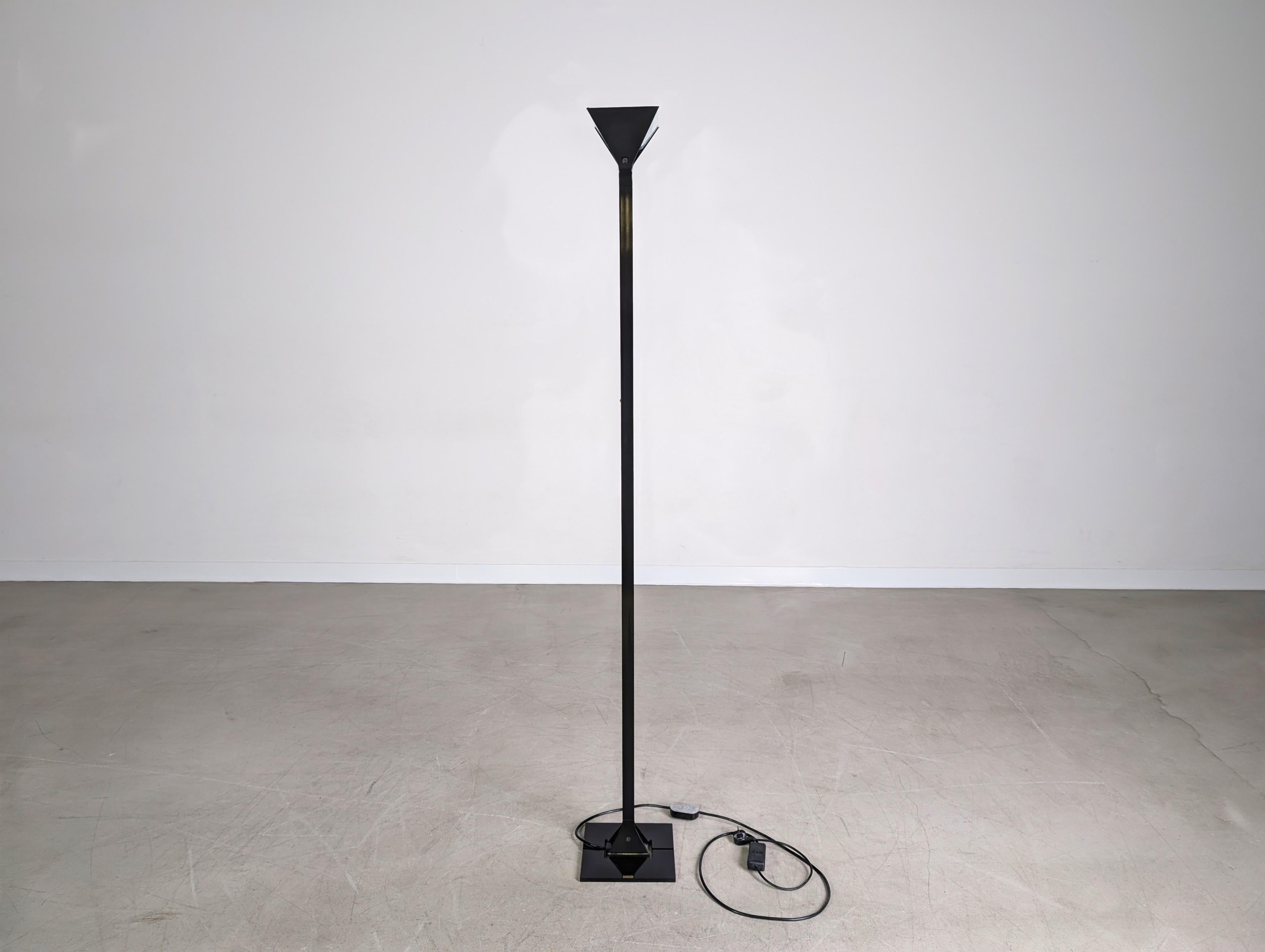 Mid-Century Modern Original Midcentury Stehleuchte Flos Tibia Scarpa Papillona 1970 For Sale