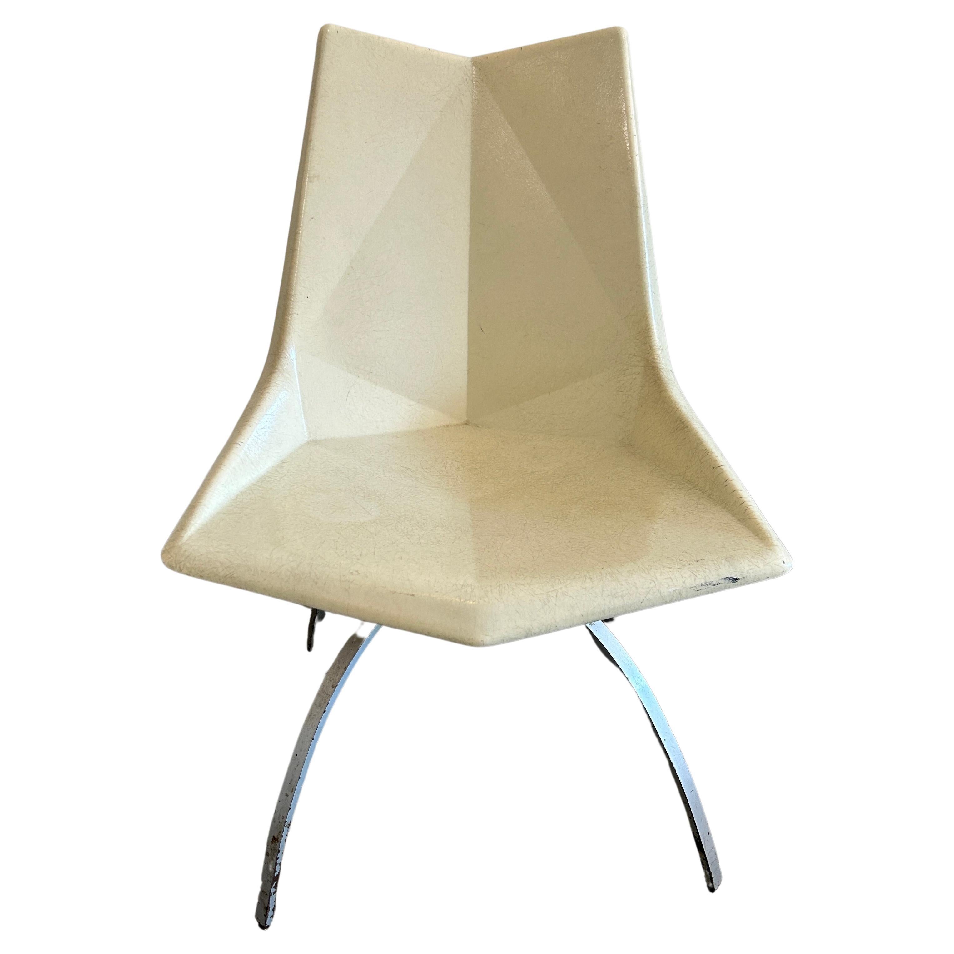  Originaler weißer Paul McCobb Origami-Stuhl aus Fiberglas mit Spinnenfuß aus der Mitte des Jahrhunderts