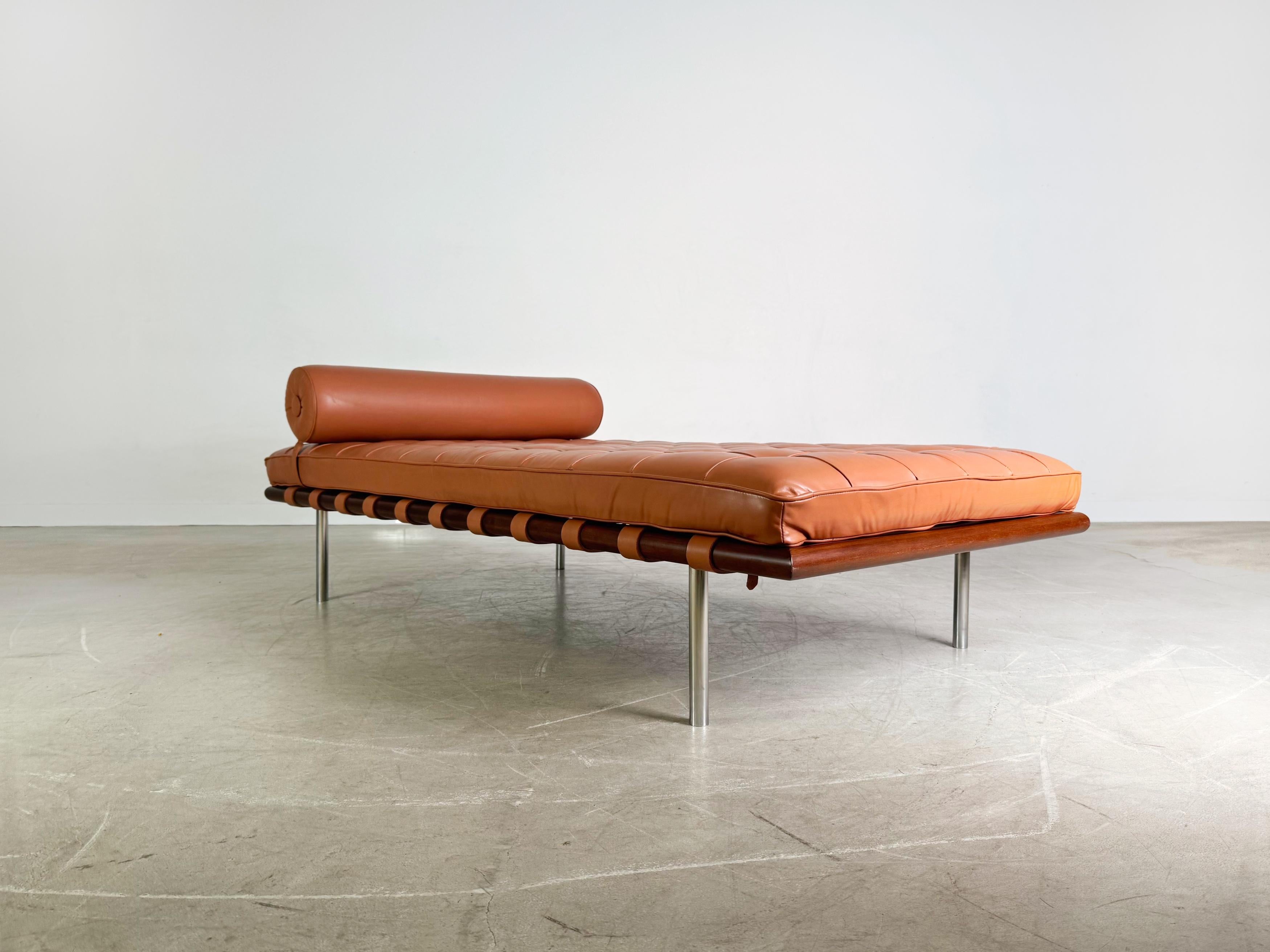 German Original Mies van der Rohe Barcelona Daybed Midcentury Sofa Knoll For Sale
