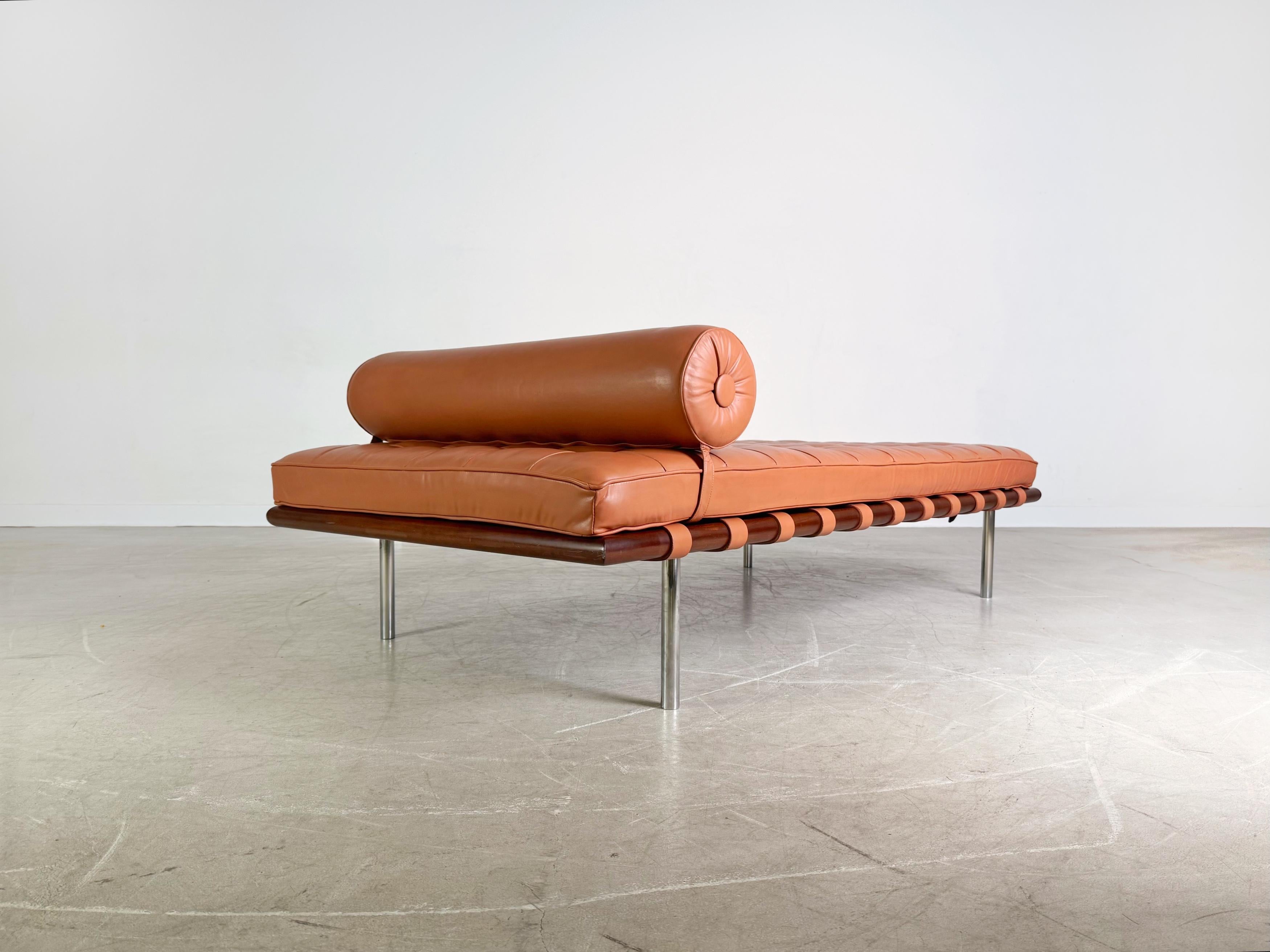 Original Mies van der Rohe Barcelona Daybed Midcentury Sofa Knoll In Good Condition For Sale In Berlin, DE