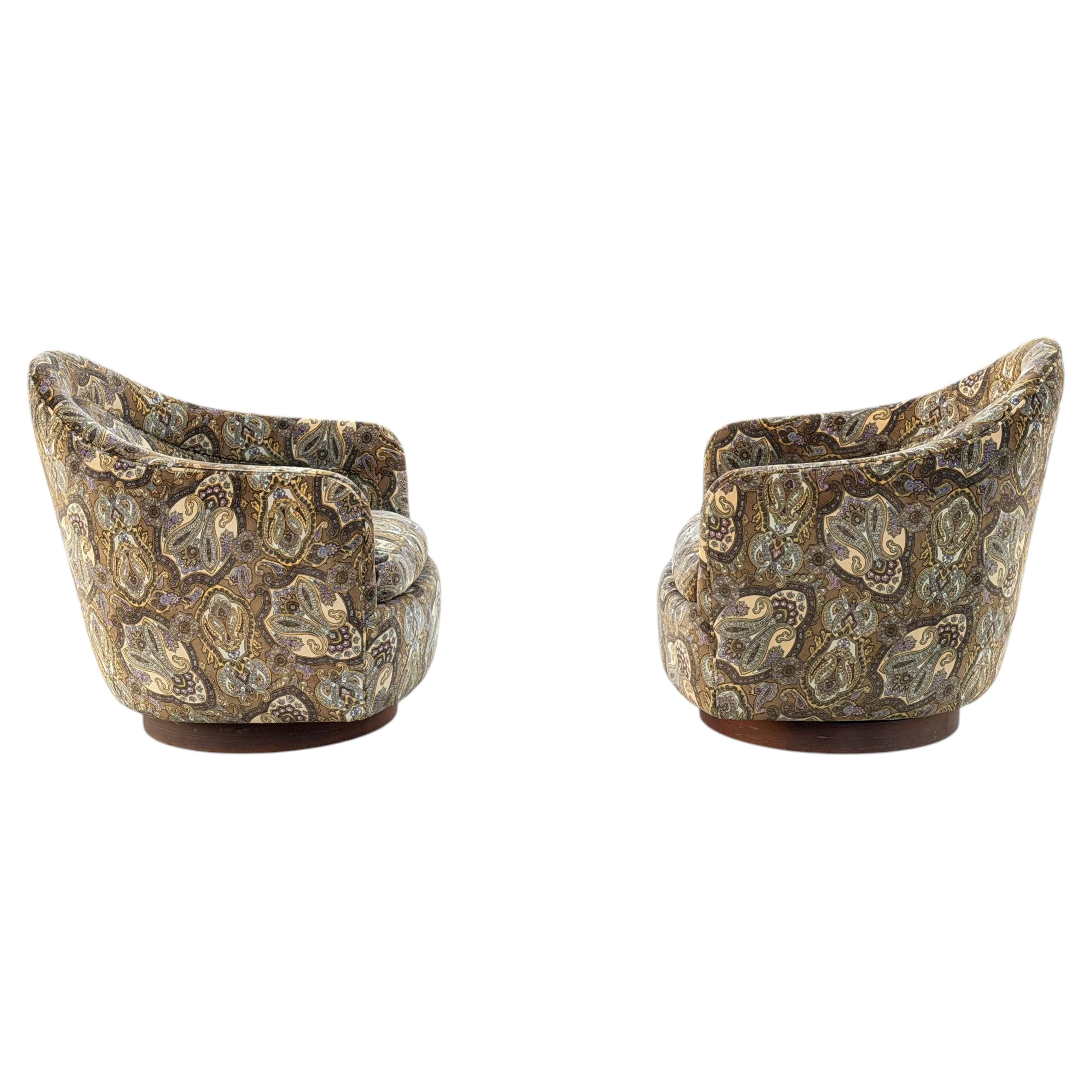 What is a swivel chair called?