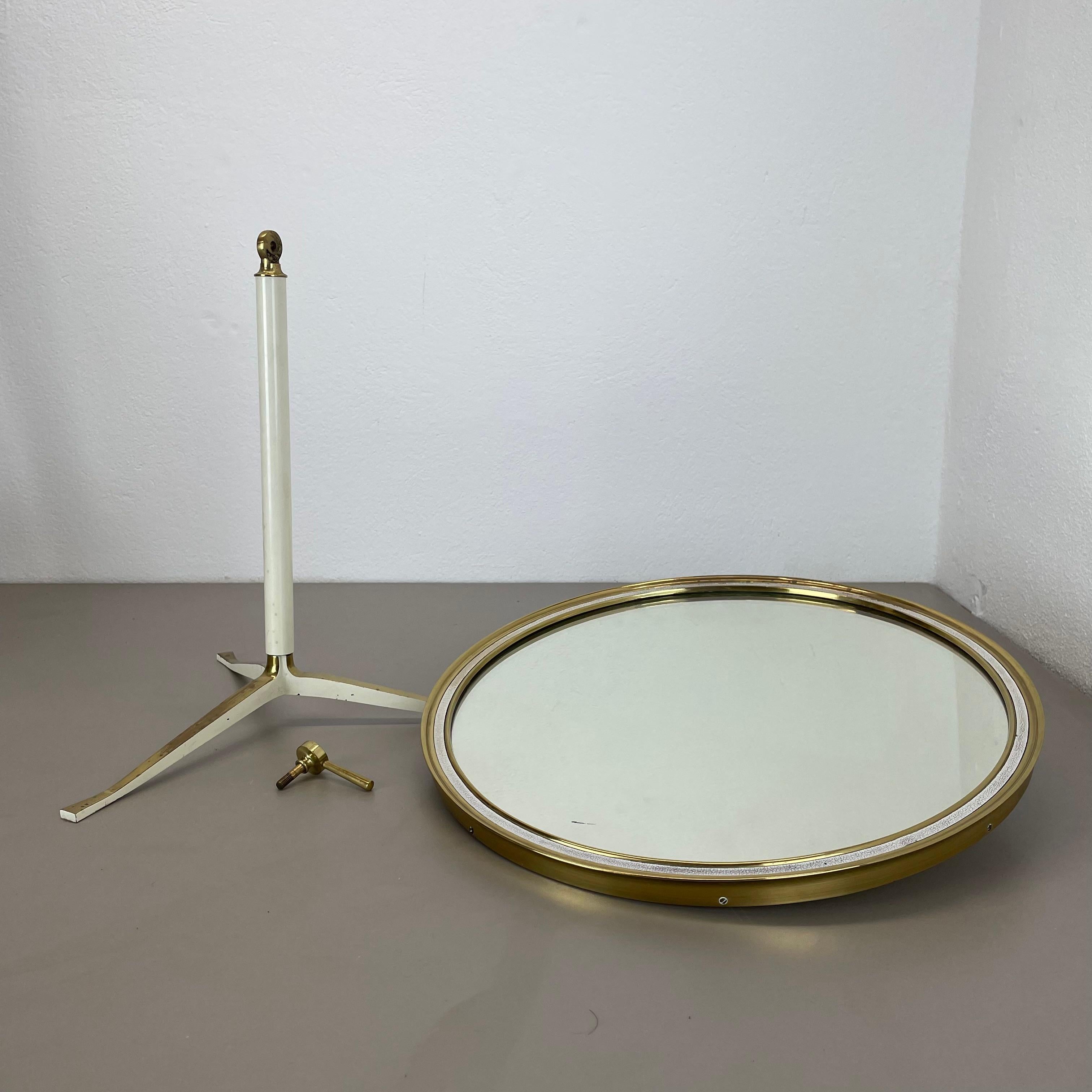 Miroir de table original The Moderns en laiton Vereinigte Werkstätten Munich, Allemagne années 1950 Bon état - En vente à Kirchlengern, DE