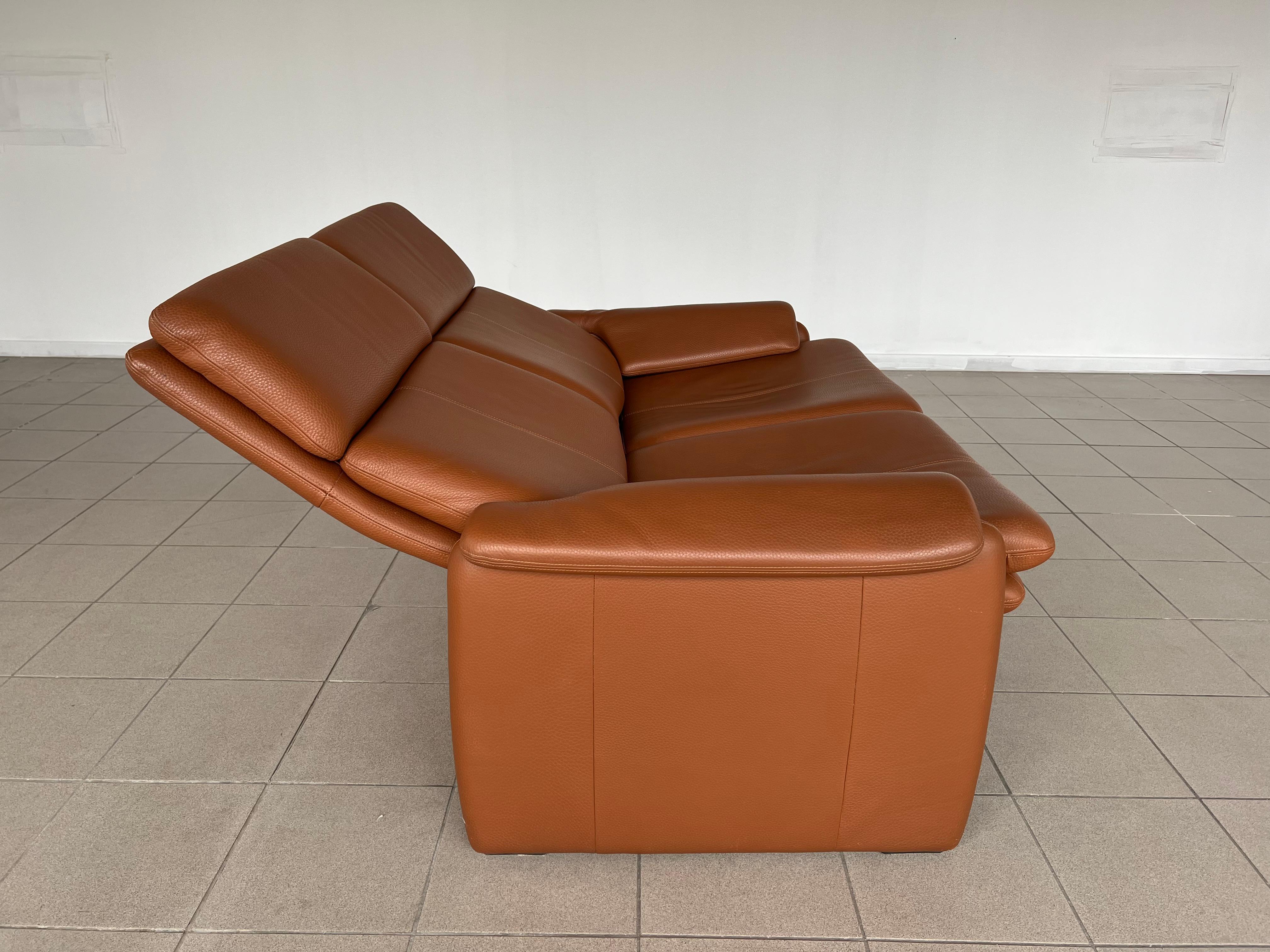 Canapé deux places design Couch Sofa d'origine moderne en cuir d'Erpo en vente 4