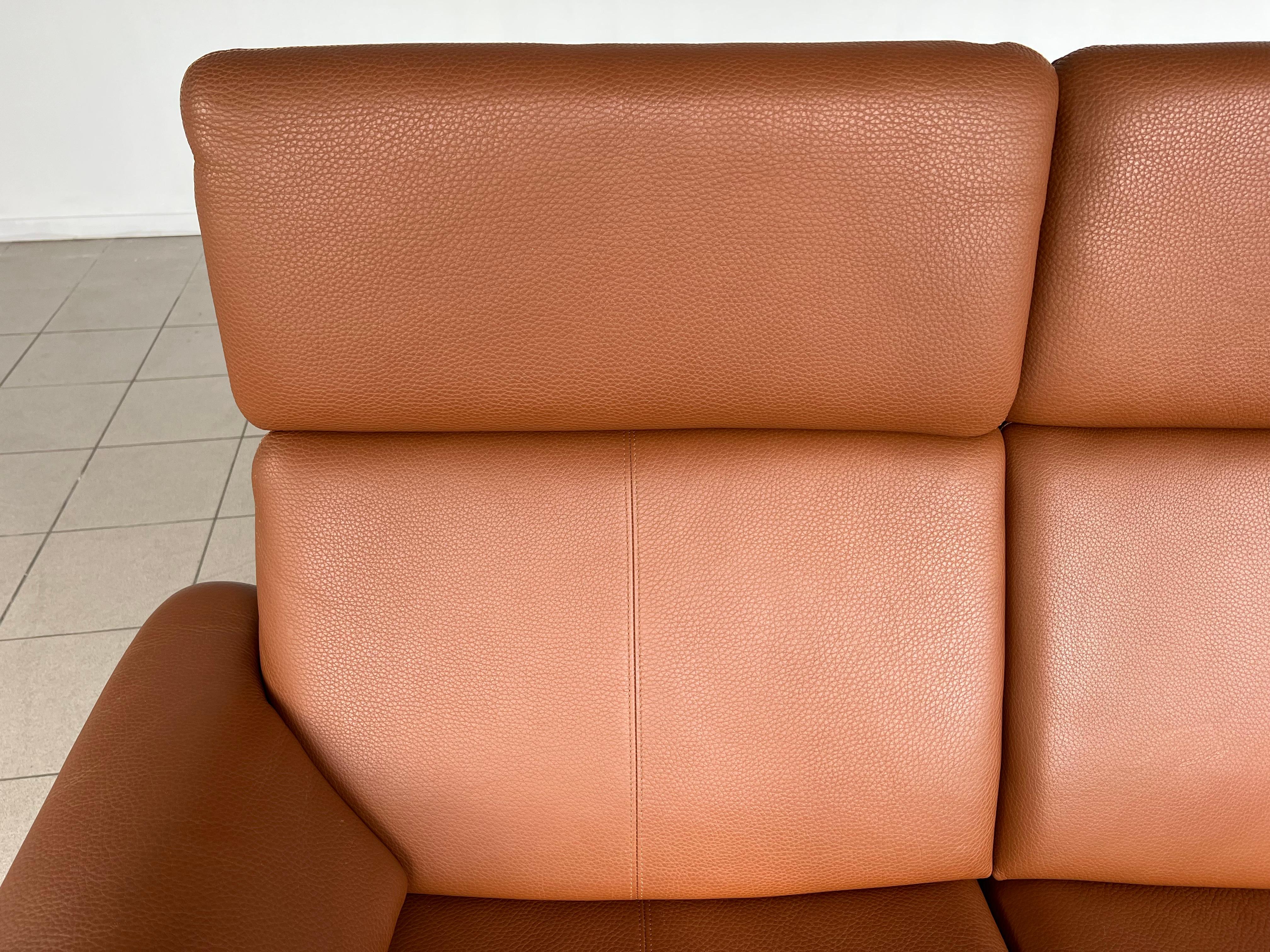 Canapé deux places design Couch Sofa d'origine moderne en cuir d'Erpo Bon état - En vente à Bridgeport, CT