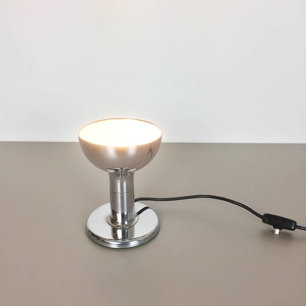 Original Modernist 1970s Chrome Table Light Made by Cosack Lights, Germany In Good Condition For Sale In Kirchlengern, DE