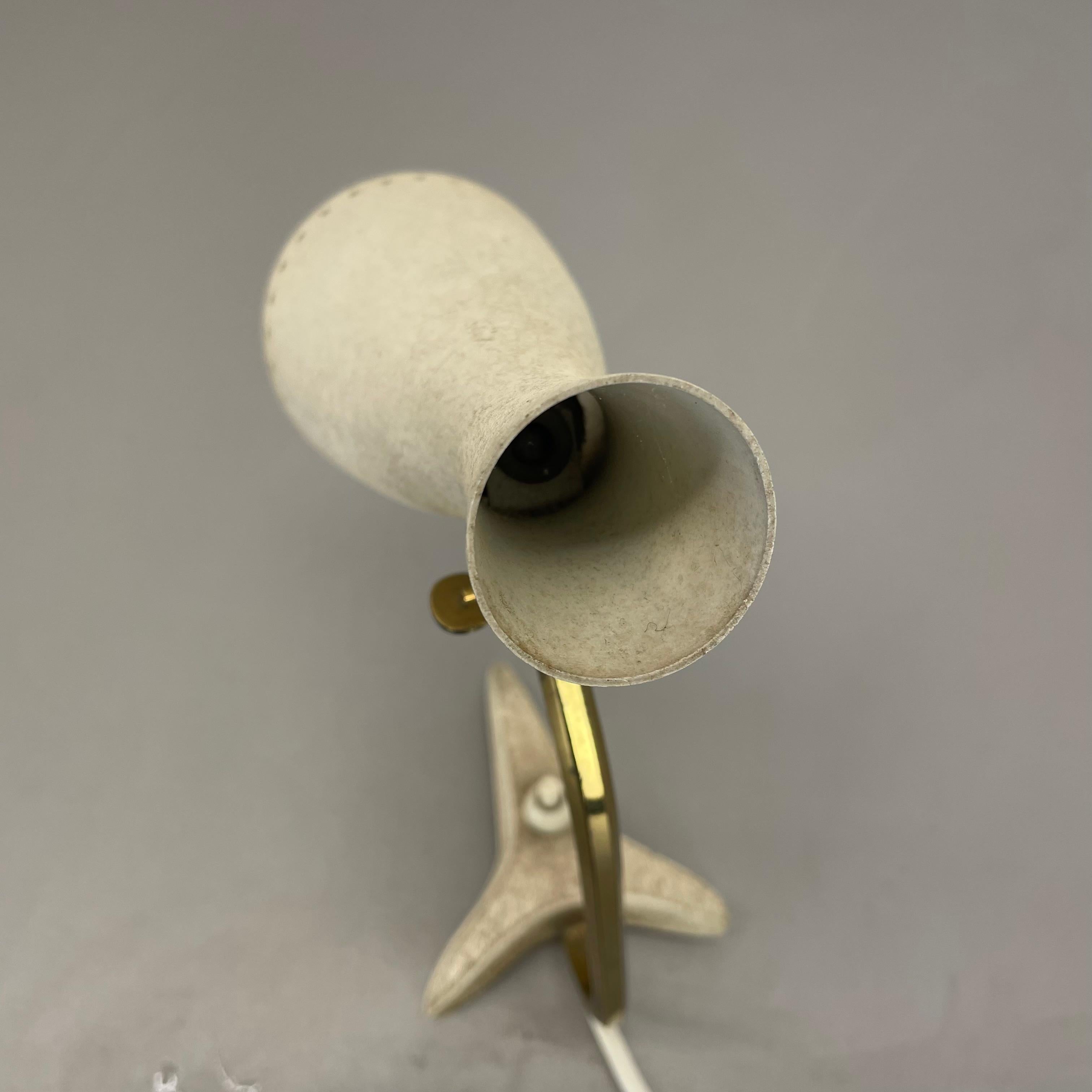 Lampe de bureau moderniste originale en métal beige par Cosack, Allemagne, années 1960 en vente 8