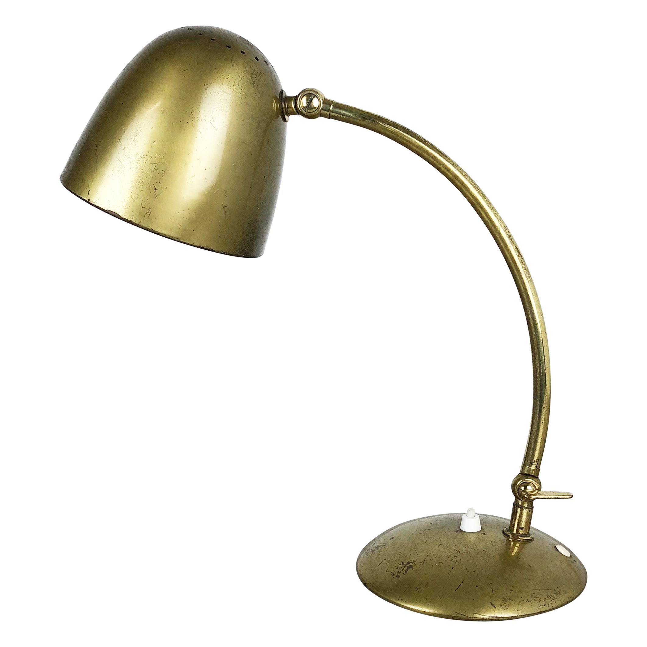 Lampe de bureau moderniste originale en laiton et métal fabriquée par Cosack, attribuée à l'Allemagne