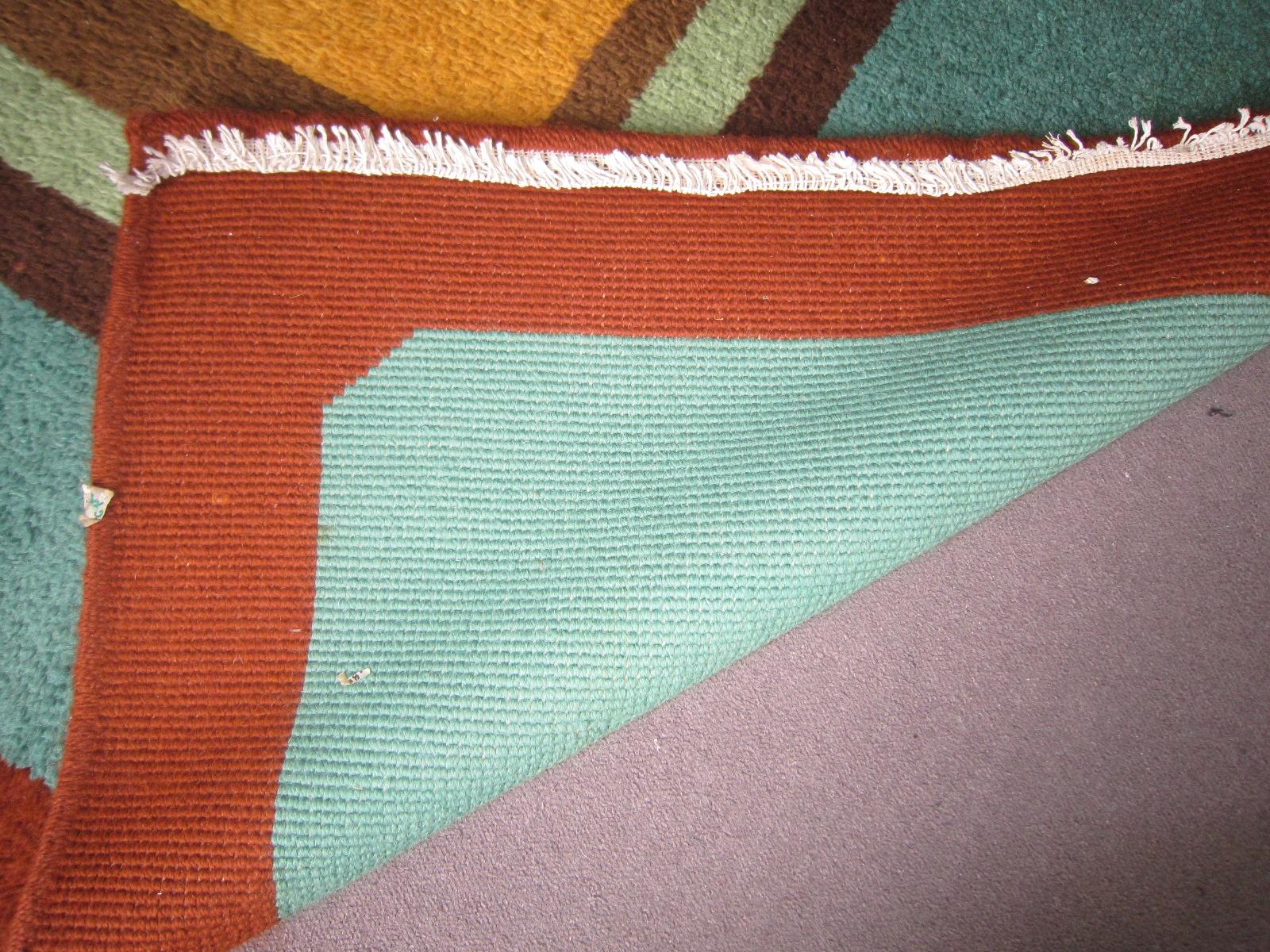 Original modernistischer farbenfroher Teppich mit kühnem, geometrischem Design im Angebot 3