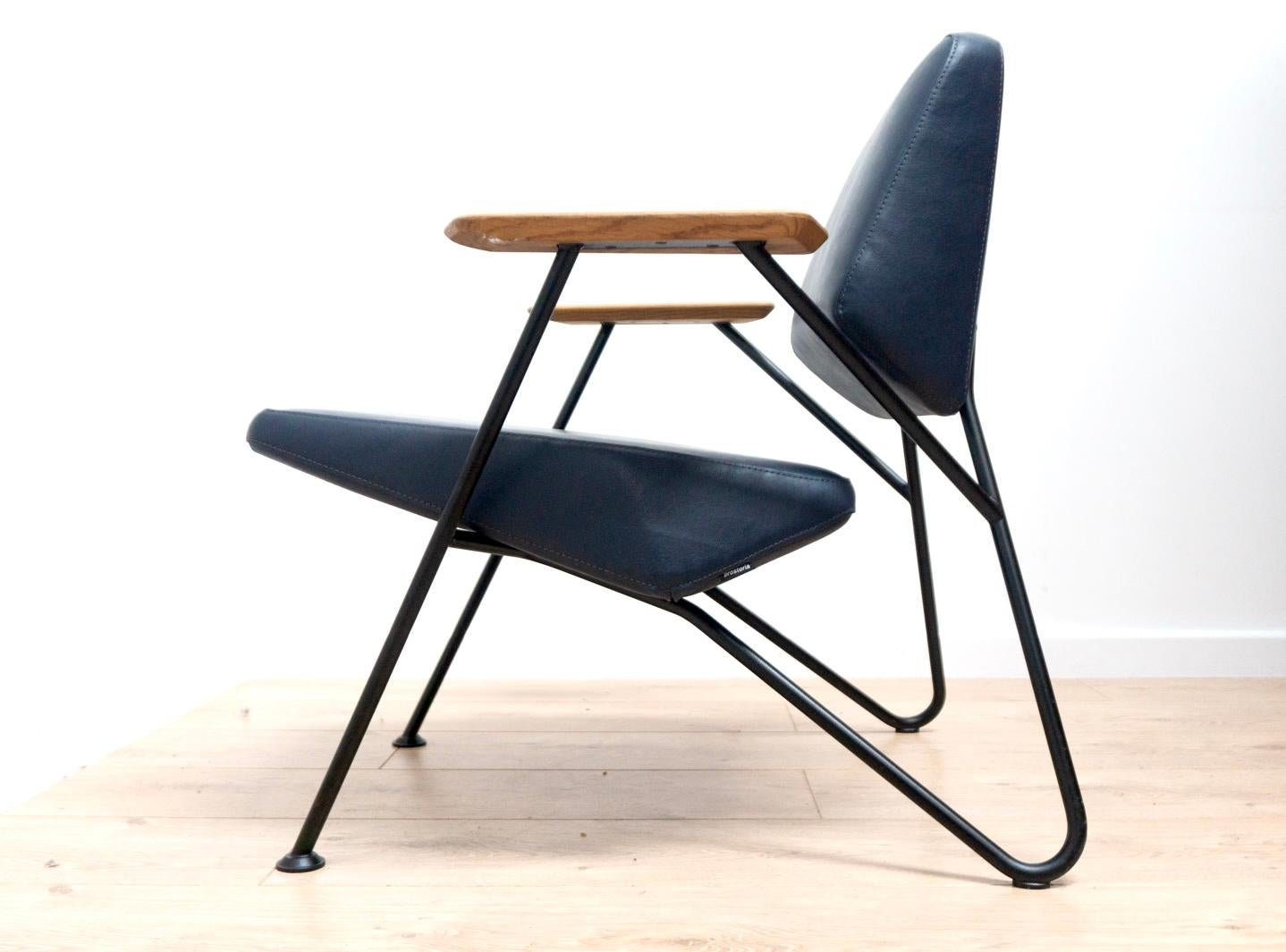 Original Modernist Leather Polygon Armchair by Prostoria For Sale 4