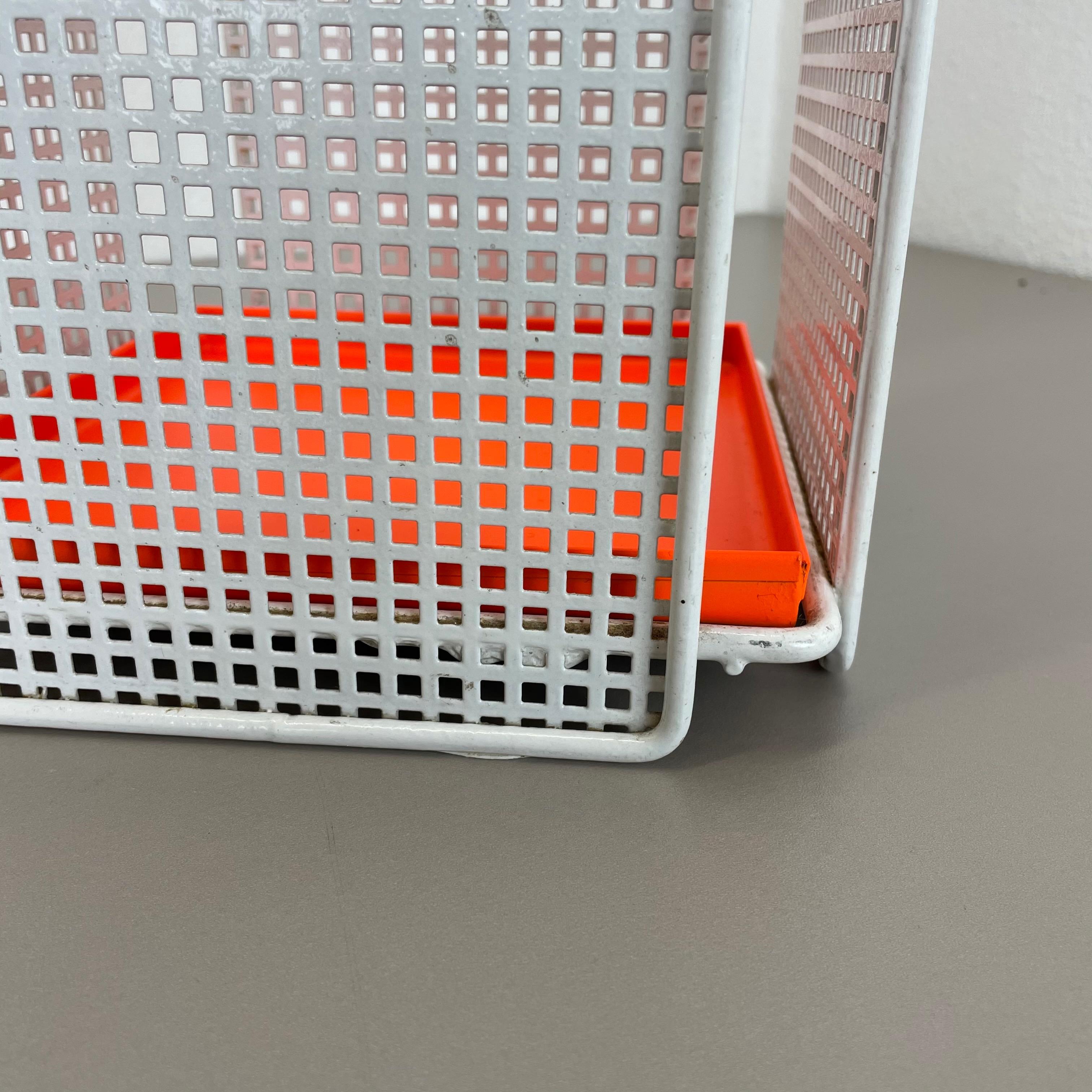 Paragüero de metal original modernista postmoderno estilo Max Sauze, Francia años 70 en venta 1