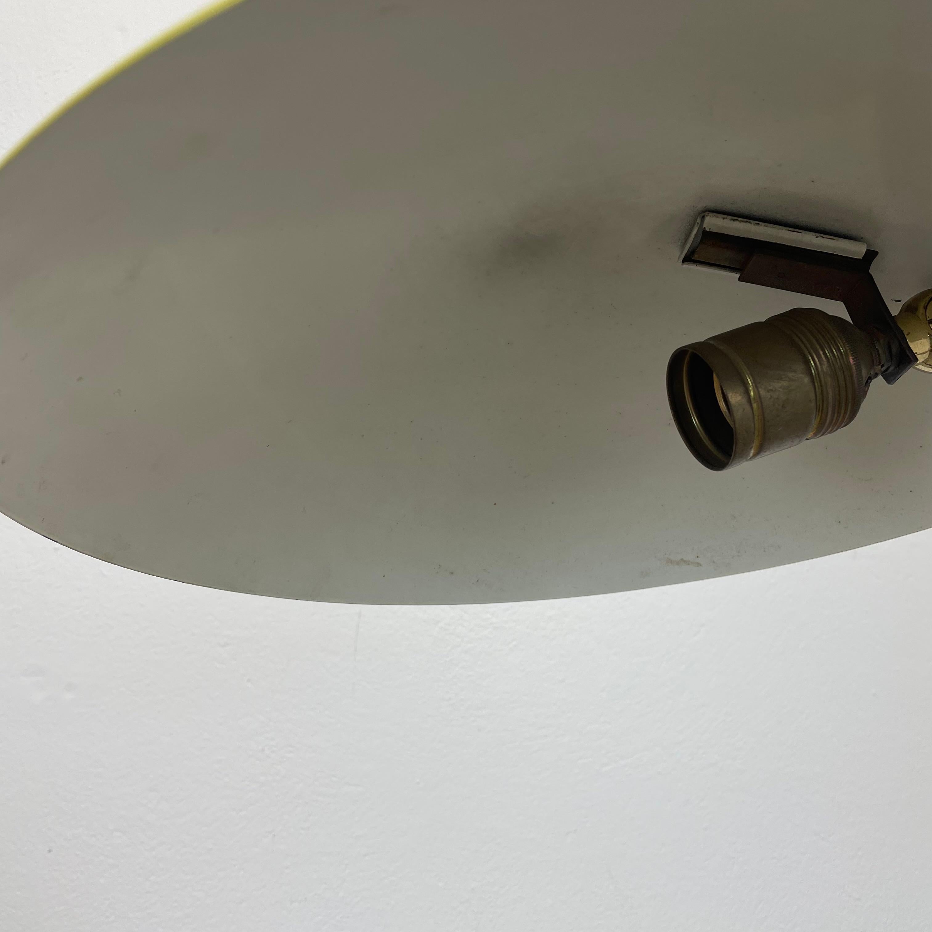 Lampe de table moderniste originale en métal jaune par Cosack Leuchen, Allemagne, années 1960 en vente 3