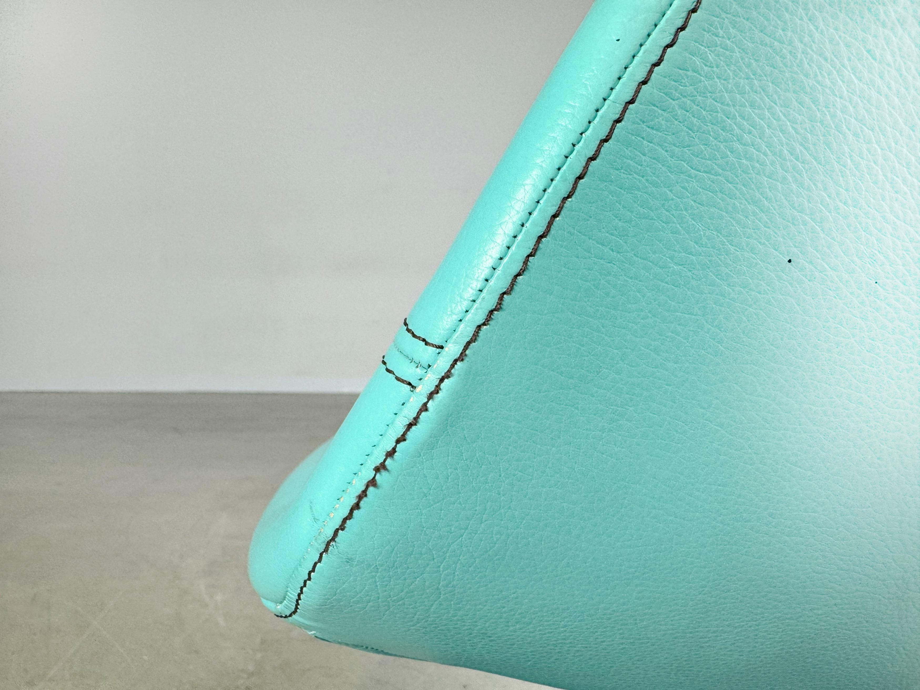 Original Moroso armchair leather blue turquoise Patricia Urquiola swivel For Sale 1