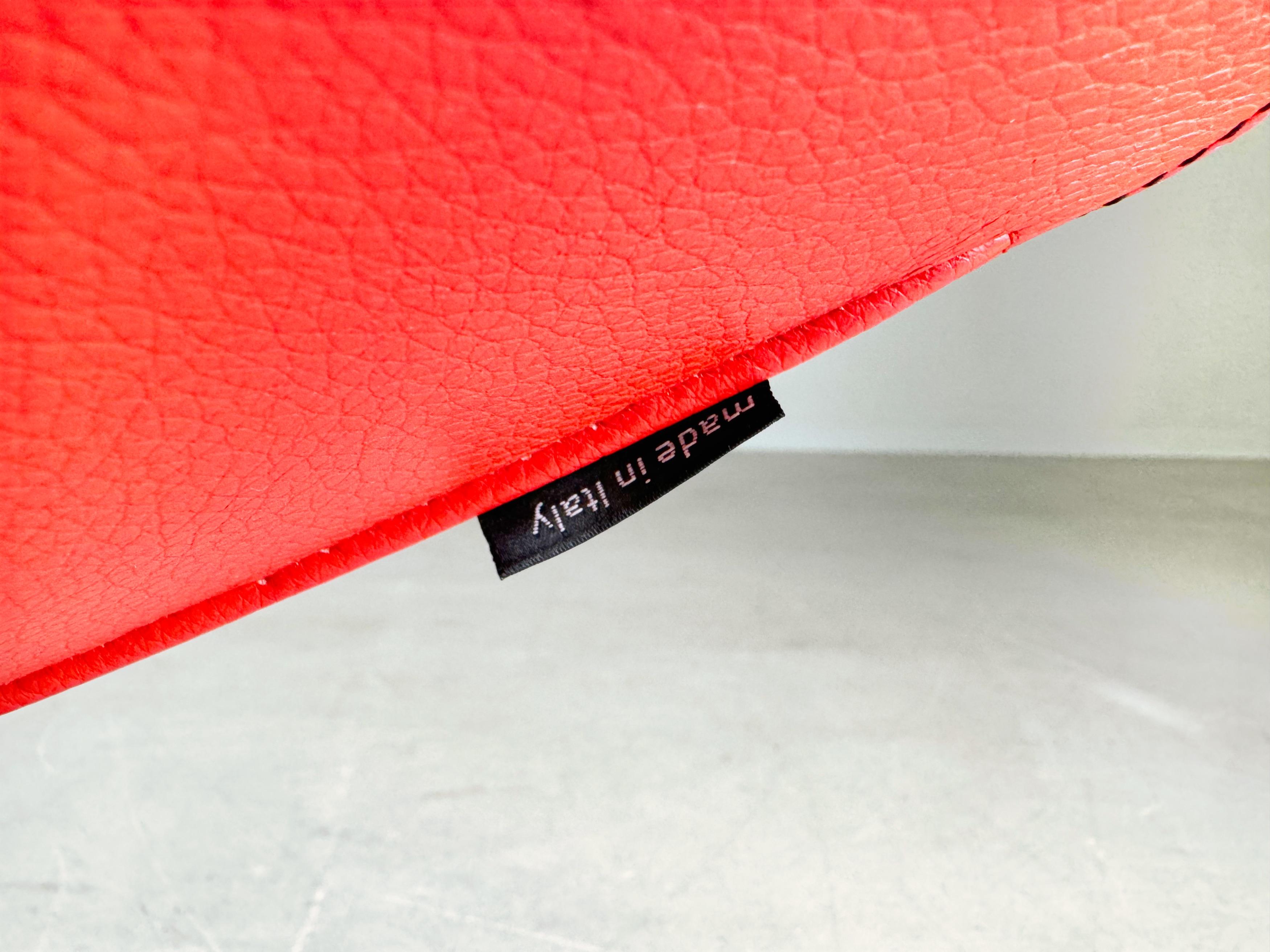 Fauteuil original Moroso rouge Patricia Urquiola pivotant en vente 5