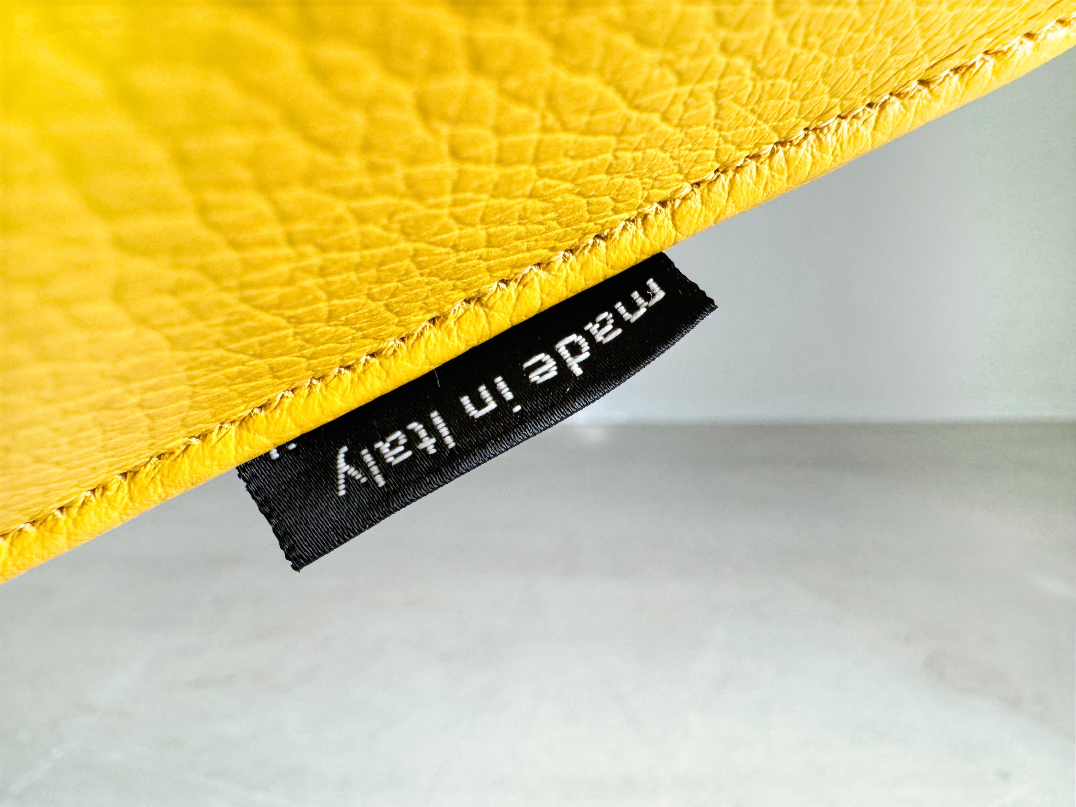 Original Moroso armchair leather yellow Patricia Urquiola swivel For Sale 3