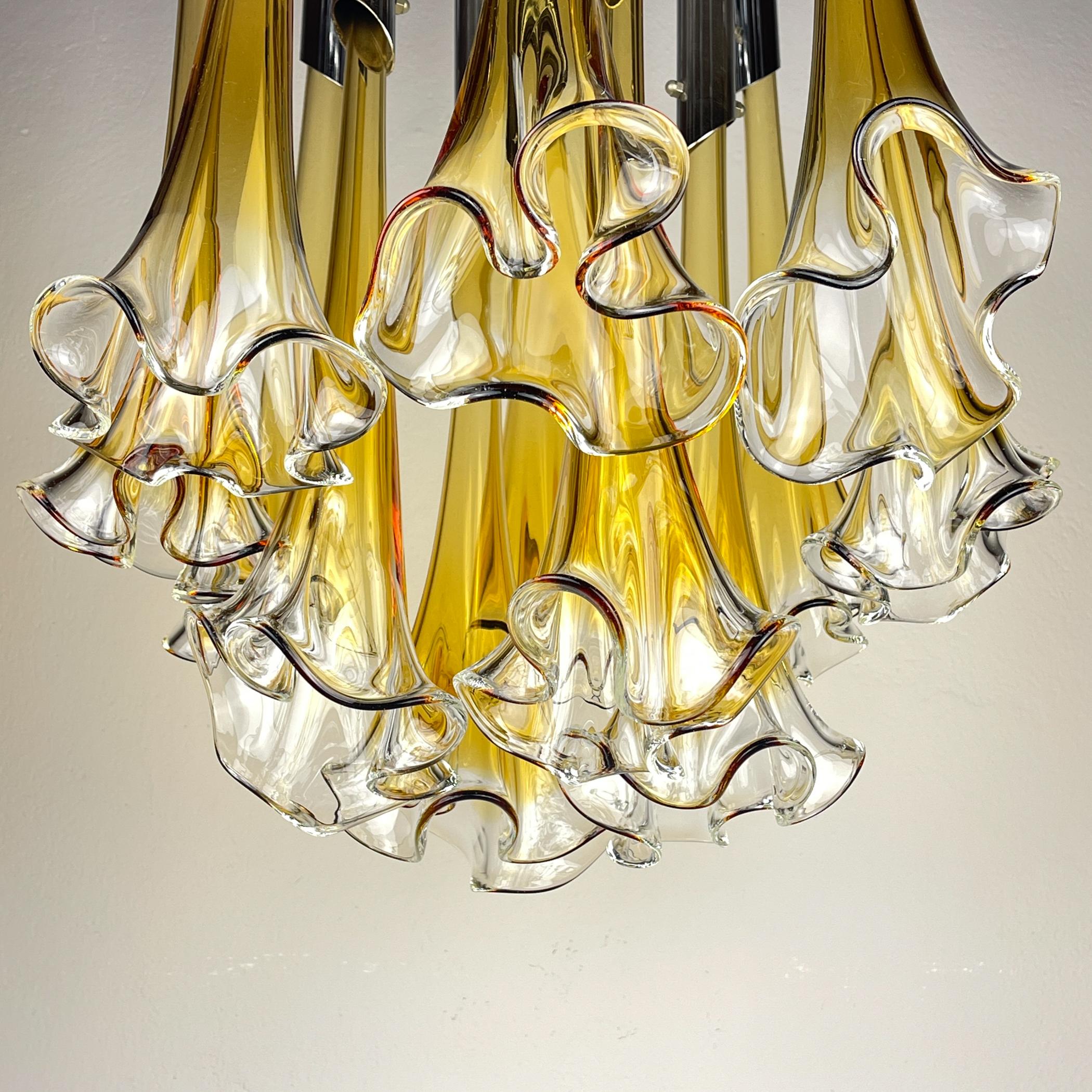 Lampadario originale di Murano Calla Lily di Venini, Italia anni '60 In condizioni buone in vendita a Miklavž Pri Taboru, SI