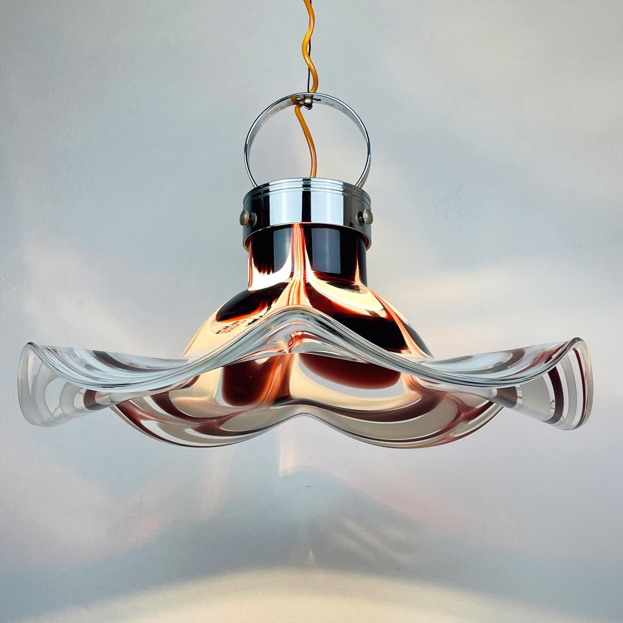 italien Lampe à suspension d'origine en verre de Murano marron Fleur par AV Mazzega, Italie, 1970 en vente